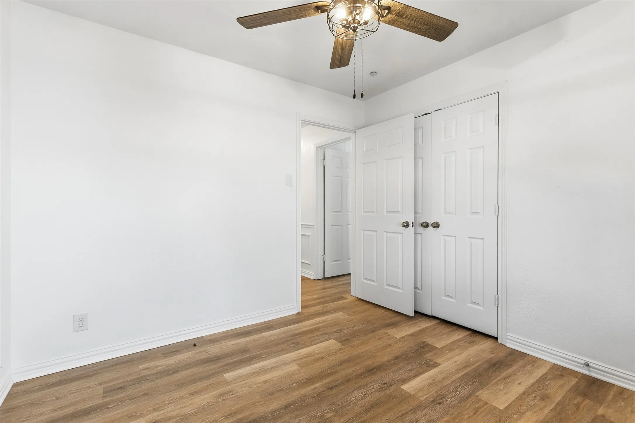Single Family Residence For Sale in Grayson County , 1805 W Belden, Sherman, Texas 75092, 3 Bedroom, 2 Bathroom, Garage spaces, 1,654 Sqft, built in 1960, mls#21390564, Real Estate Agent in Sherman, Homes For Sale in Grayson county, Homes For Sale in Sherman, Realtor in Sherman Texas, Real Estate Brokerage Independent Realty Texas, Luminita Cordes Realtor