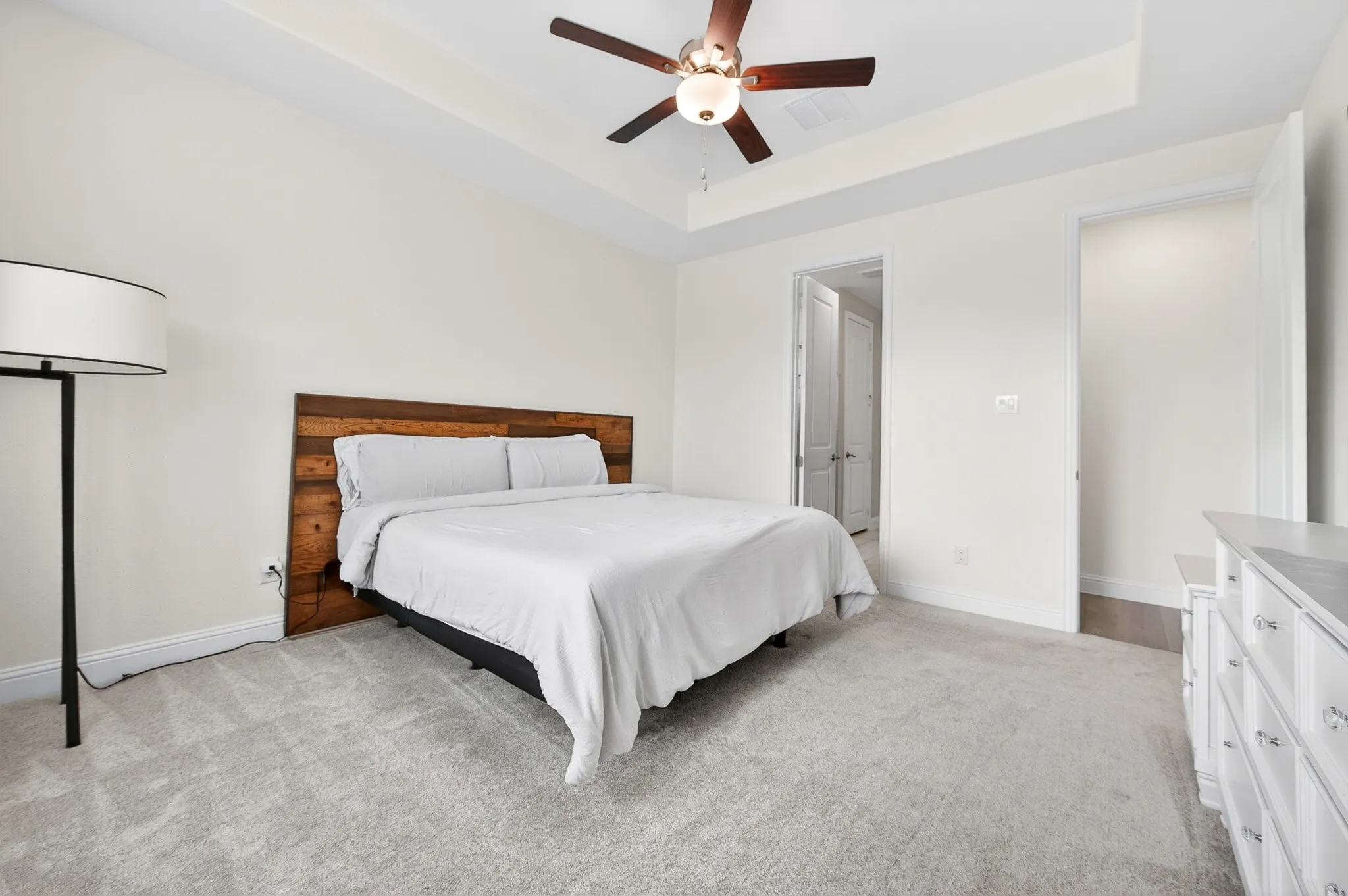 Single Family Residence For Rent in Denton County , 407 Cherry Laurel Drive, Little Elm, Texas 75068, 4 Bedroom, 3 Bathroom, 2 Garage spaces, 1,818 Sqft, built in 2024, mls#21397977, Real Estate Agent in Little Elm, Homes For Rent in Denton county, Homes For Rent in Little Elm, Realtor in Little Elm Texas, Real Estate Brokerage Independent Realty Texas, Luminita Cordes Realtor