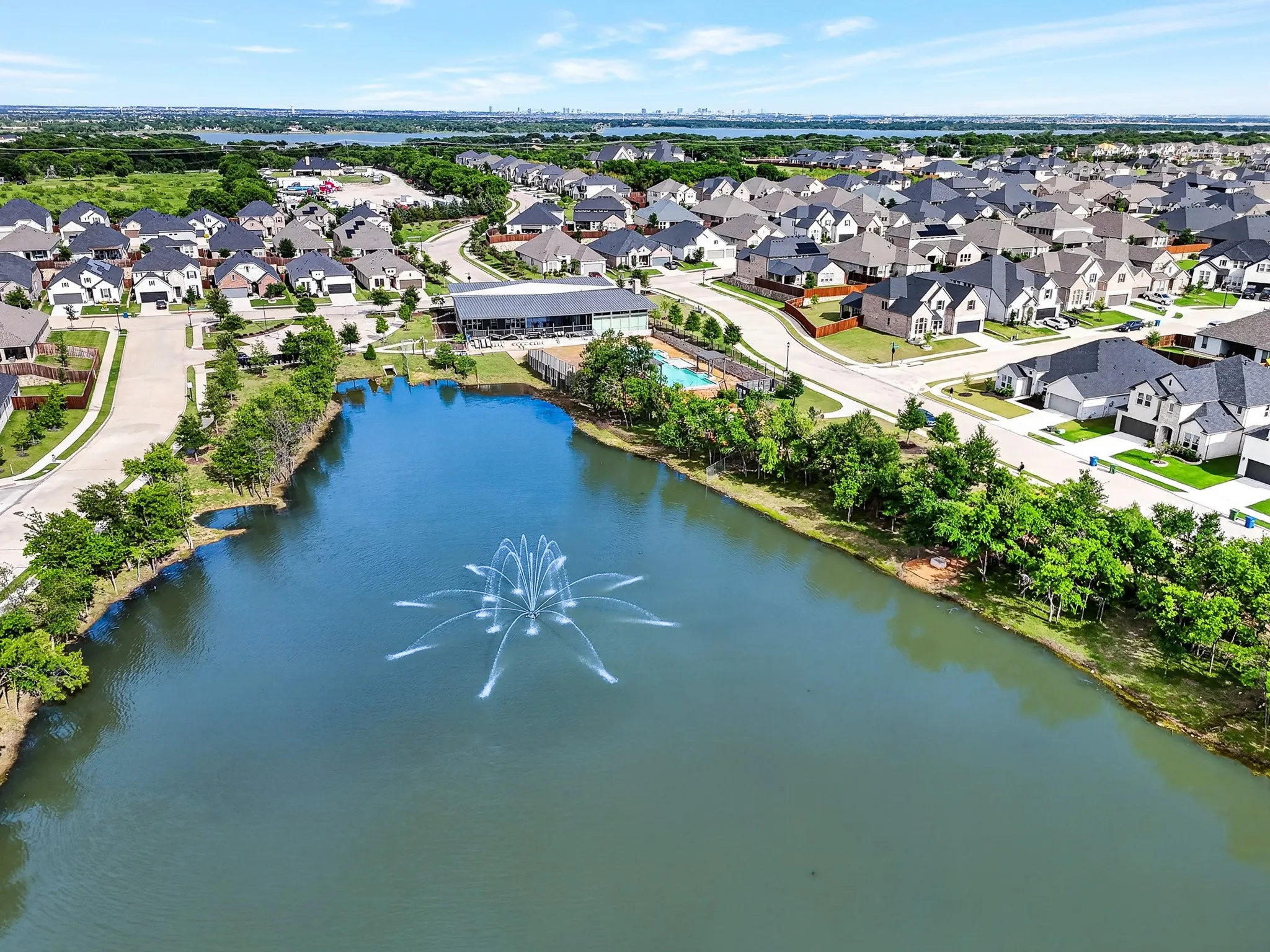 Single Family Residence For Rent in Denton County , 407 Cherry Laurel Drive, Little Elm, Texas 75068, 4 Bedroom, 3 Bathroom, 2 Garage spaces, 1,818 Sqft, built in 2024, mls#21397977, Real Estate Agent in Little Elm, Homes For Rent in Denton county, Homes For Rent in Little Elm, Realtor in Little Elm Texas, Real Estate Brokerage Independent Realty Texas, Luminita Cordes Realtor