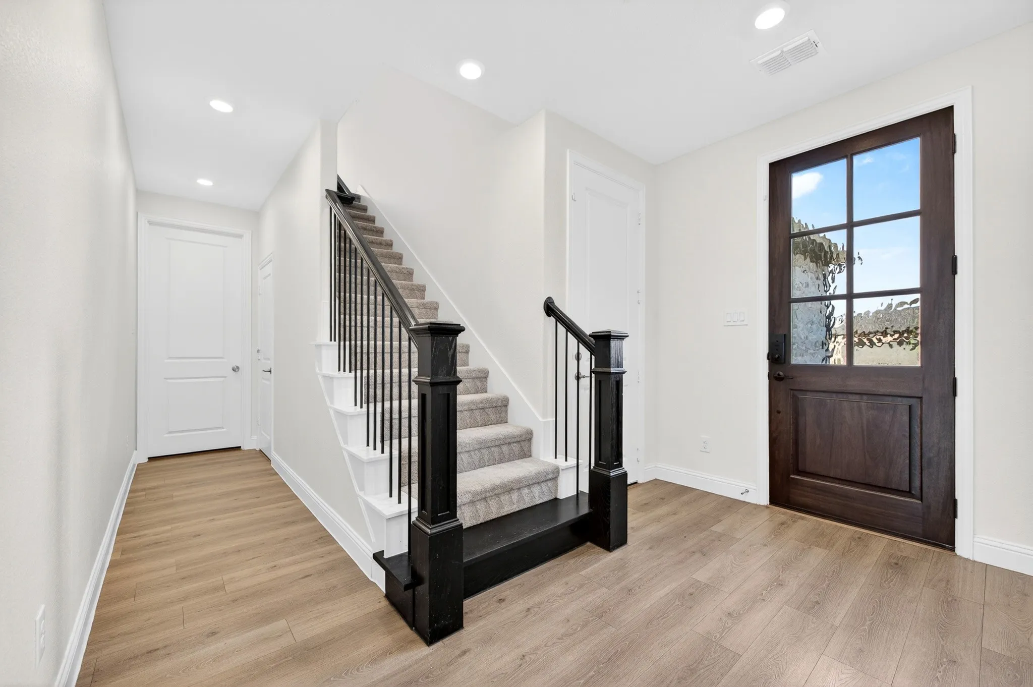 Single Family Residence For Rent in Denton County , 407 Cherry Laurel Drive, Little Elm, Texas 75068, 4 Bedroom, 3 Bathroom, 2 Garage spaces, 1,818 Sqft, built in 2024, mls#21397977, Real Estate Agent in Little Elm, Homes For Rent in Denton county, Homes For Rent in Little Elm, Realtor in Little Elm Texas, Real Estate Brokerage Independent Realty Texas, Luminita Cordes Realtor