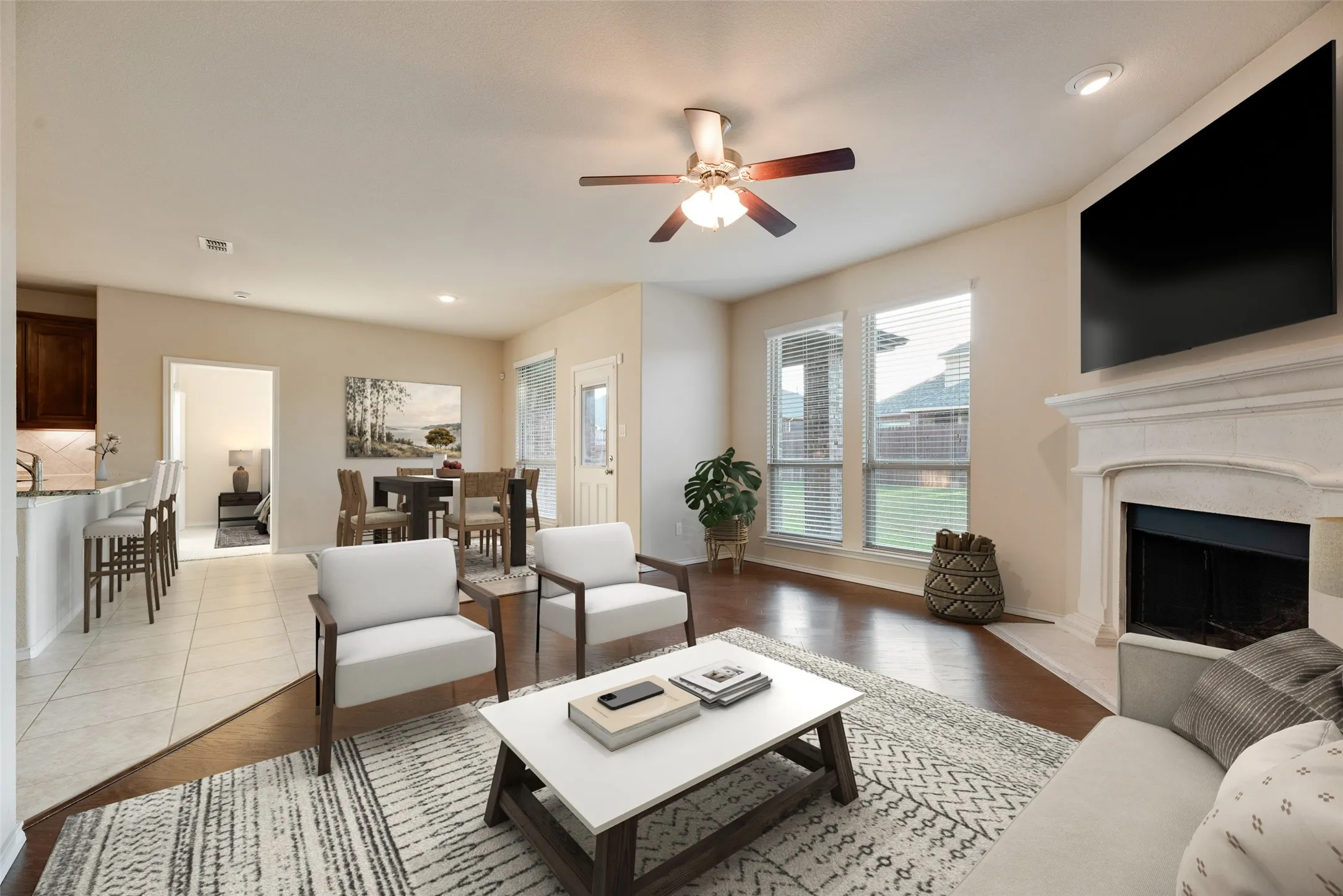 Single Family Residence For Sale in Tarrant County , 18 Auburn Drive, Edgecliff Village, Texas 76134, 3 Bedroom, 2 Bathroom, 2 Garage spaces, 1,838 Sqft, built in 2015, mls#21390833, Real Estate Agent in Edgecliff Village, Homes For Sale in Tarrant county, Homes For Sale in Edgecliff Village, Realtor in Edgecliff Village Texas, Real Estate Brokerage Independent Realty Texas, Luminita Cordes Realtor