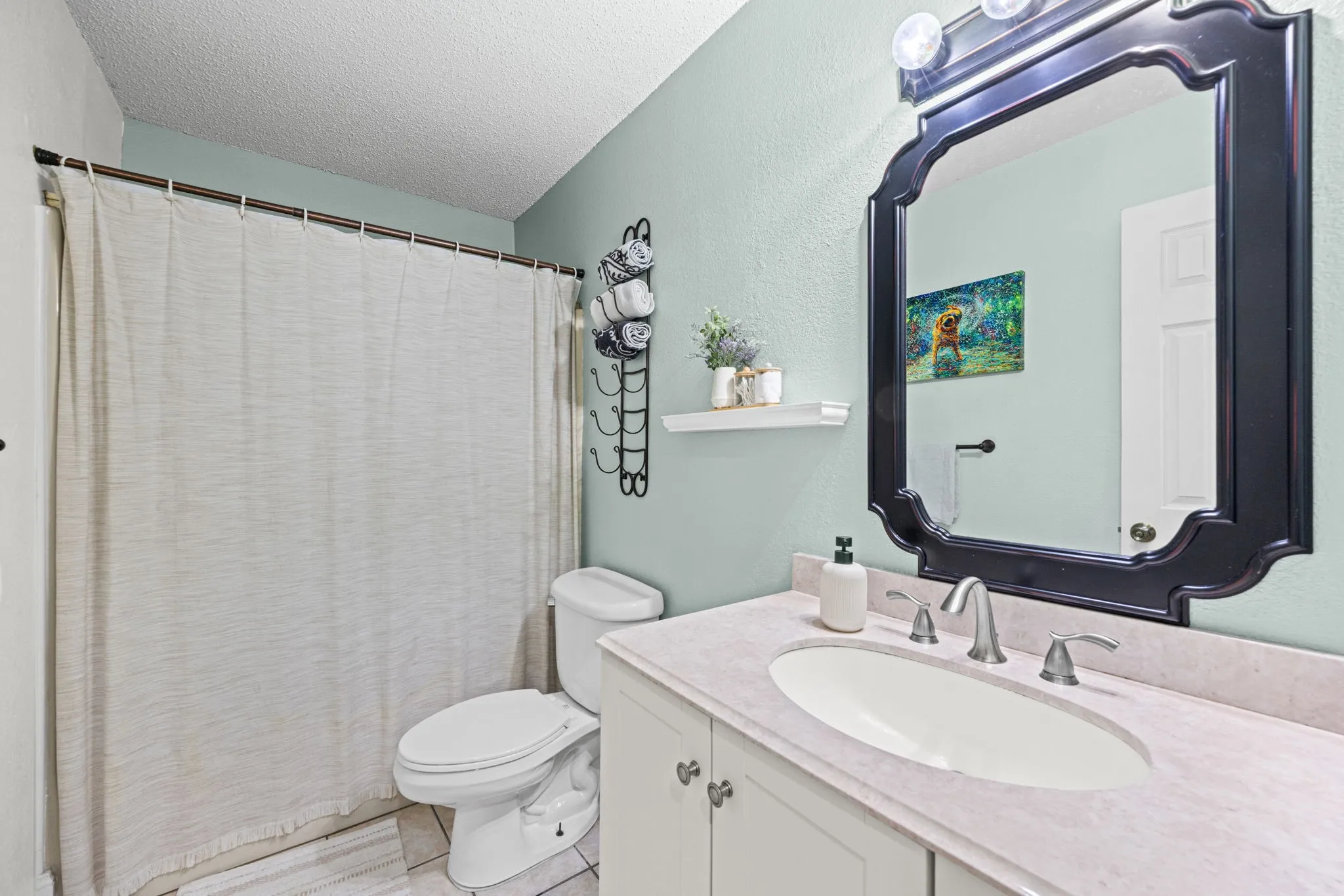 Single Family Residence For Sale in Bell County , 349 Arrowhead Point Road, Belton, Texas 76513, 4 Bedroom, 3 Bathroom, 2 Garage spaces, 2,246 Sqft, built in 1965, mls#21395883, Real Estate Agent in Belton, Homes For Sale in Bell county, Homes For Sale in Belton, Realtor in Belton Texas, Real Estate Brokerage Independent Realty Texas, Luminita Cordes Realtor