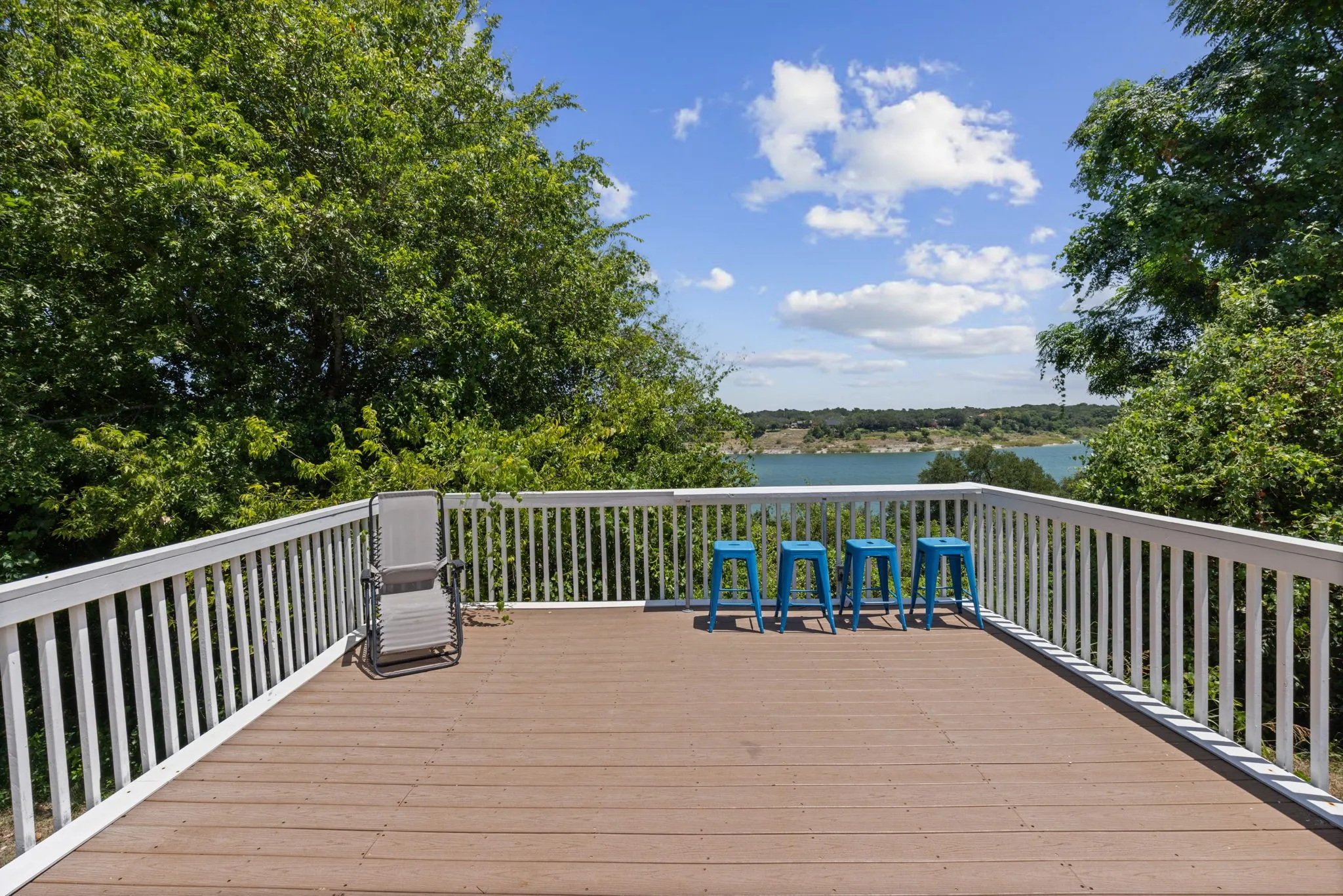 Single Family Residence For Sale in Bell County , 349 Arrowhead Point Road, Belton, Texas 76513, 4 Bedroom, 3 Bathroom, 2 Garage spaces, 2,246 Sqft, built in 1965, mls#21395883, Real Estate Agent in Belton, Homes For Sale in Bell county, Homes For Sale in Belton, Realtor in Belton Texas, Real Estate Brokerage Independent Realty Texas, Luminita Cordes Realtor