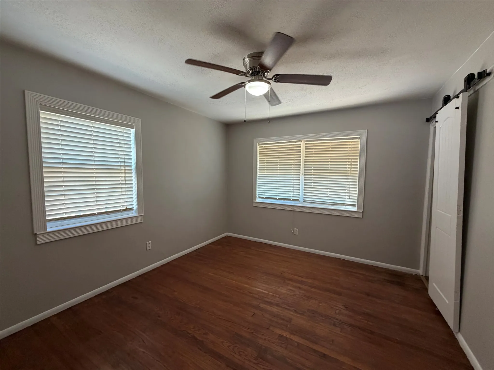 Single Family Residence For Sale in Grayson County , 811 N Grant Drive, Sherman, Texas 75092, 3 Bedroom, 2 Bathroom, 2 Garage spaces, 1,264 Sqft, built in 1956, mls#21398867, Real Estate Agent in Sherman, Homes For Sale in Grayson county, Homes For Sale in Sherman, Realtor in Sherman Texas, Real Estate Brokerage Independent Realty Texas, Luminita Cordes Realtor