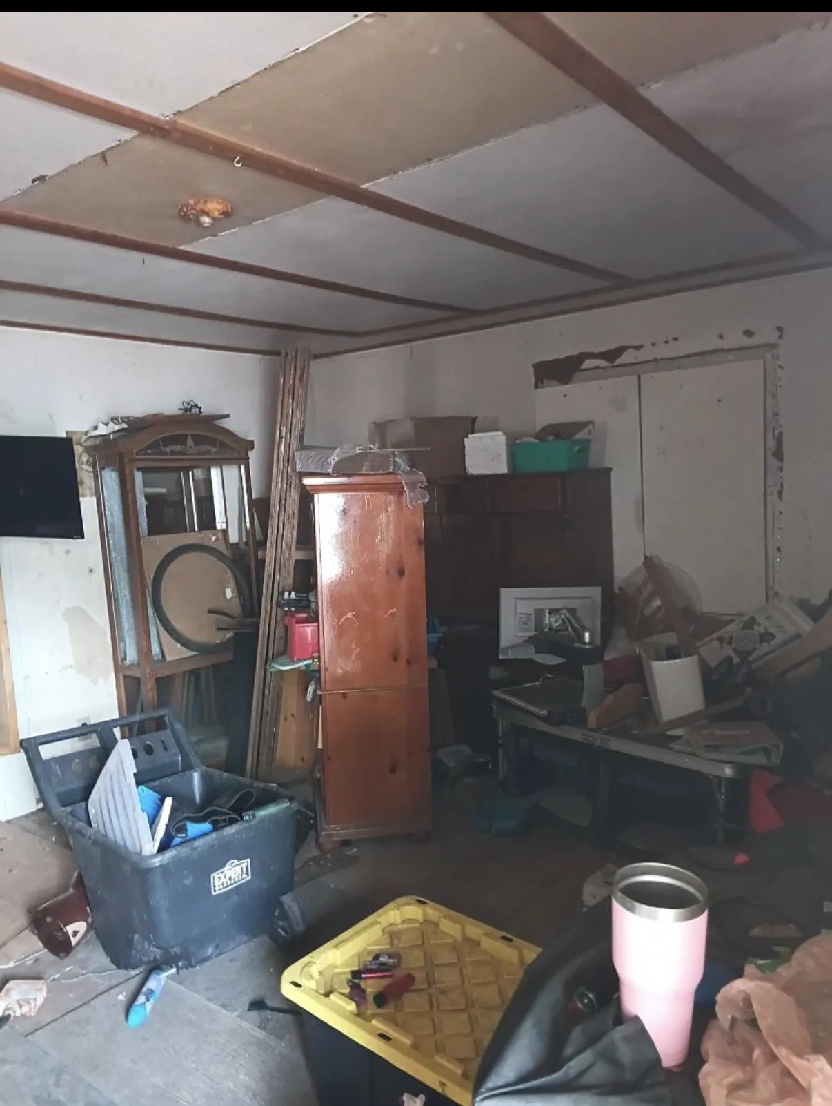 Single Family Residence For Sale in Titus County , 506 N 3rd Street, Talco, Texas 75487, 2 Bedroom, 1 Bathroom, Garage spaces, 784 Sqft, built in 1941, mls#21399014, Real Estate Agent in Talco, Homes For Sale in Titus county, Homes For Sale in Talco, Realtor in Talco Texas, Real Estate Brokerage Independent Realty Texas, Luminita Cordes Realtor