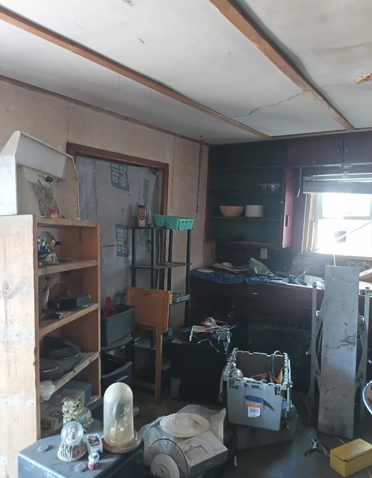 Single Family Residence For Sale in Titus County , 506 N 3rd Street, Talco, Texas 75487, 2 Bedroom, 1 Bathroom, Garage spaces, 784 Sqft, built in 1941, mls#21399014, Real Estate Agent in Talco, Homes For Sale in Titus county, Homes For Sale in Talco, Realtor in Talco Texas, Real Estate Brokerage Independent Realty Texas, Luminita Cordes Realtor