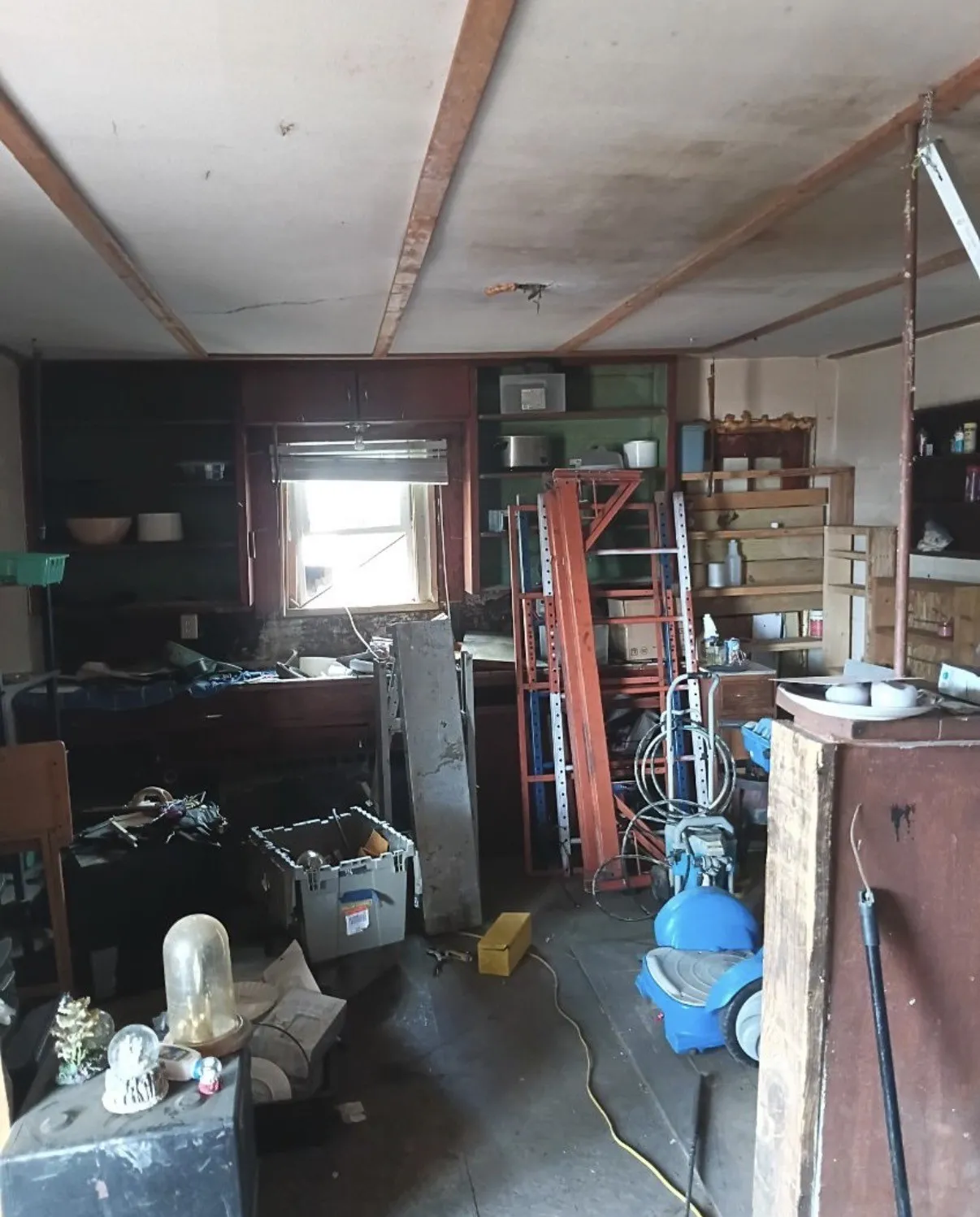 Single Family Residence For Sale in Titus County , 506 N 3rd Street, Talco, Texas 75487, 2 Bedroom, 1 Bathroom, Garage spaces, 784 Sqft, built in 1941, mls#21399014, Real Estate Agent in Talco, Homes For Sale in Titus county, Homes For Sale in Talco, Realtor in Talco Texas, Real Estate Brokerage Independent Realty Texas, Luminita Cordes Realtor