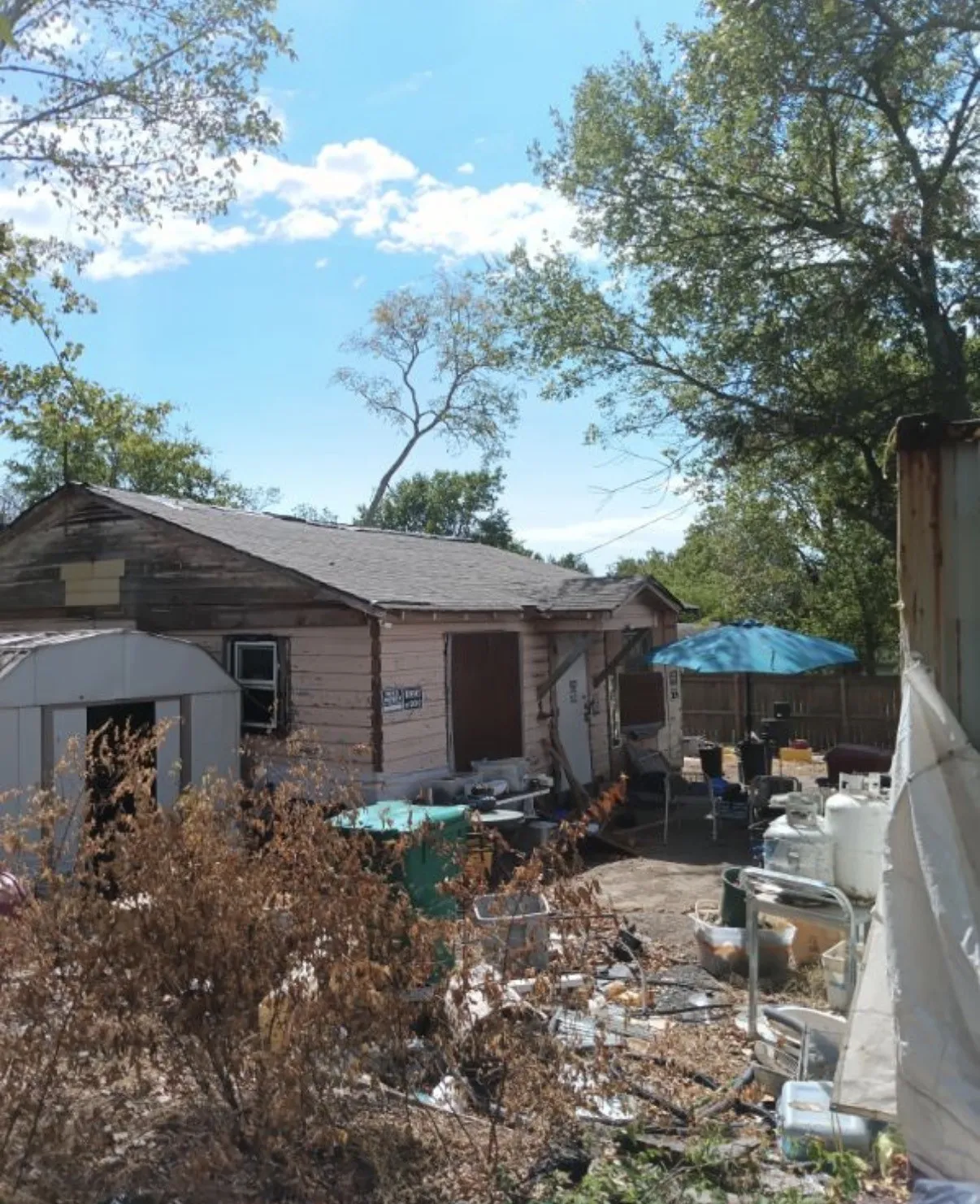 Single Family Residence For Sale in Titus County , 506 N 3rd Street, Talco, Texas 75487, 2 Bedroom, 1 Bathroom, Garage spaces, 784 Sqft, built in 1941, mls#21399014, Real Estate Agent in Talco, Homes For Sale in Titus county, Homes For Sale in Talco, Realtor in Talco Texas, Real Estate Brokerage Independent Realty Texas, Luminita Cordes Realtor