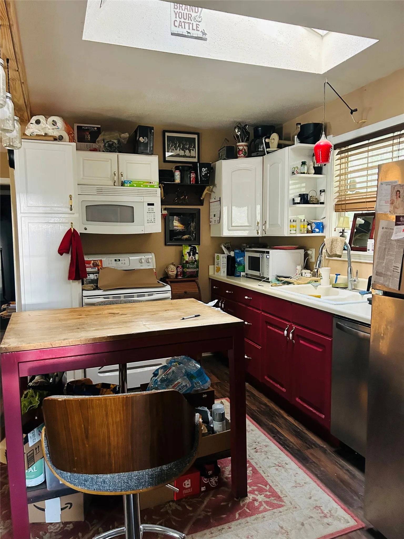 Single Family Residence For Sale in Hill County , 186 Jennifer Loop, Whitney, Texas 76692, 3 Bedroom, 1 Bathroom, Garage spaces, 1,204 Sqft, built in 1998, mls#21398264, Real Estate Agent in Whitney, Homes For Sale in Hill county, Homes For Sale in Whitney, Realtor in Whitney Texas, Real Estate Brokerage Independent Realty Texas, Luminita Cordes Realtor