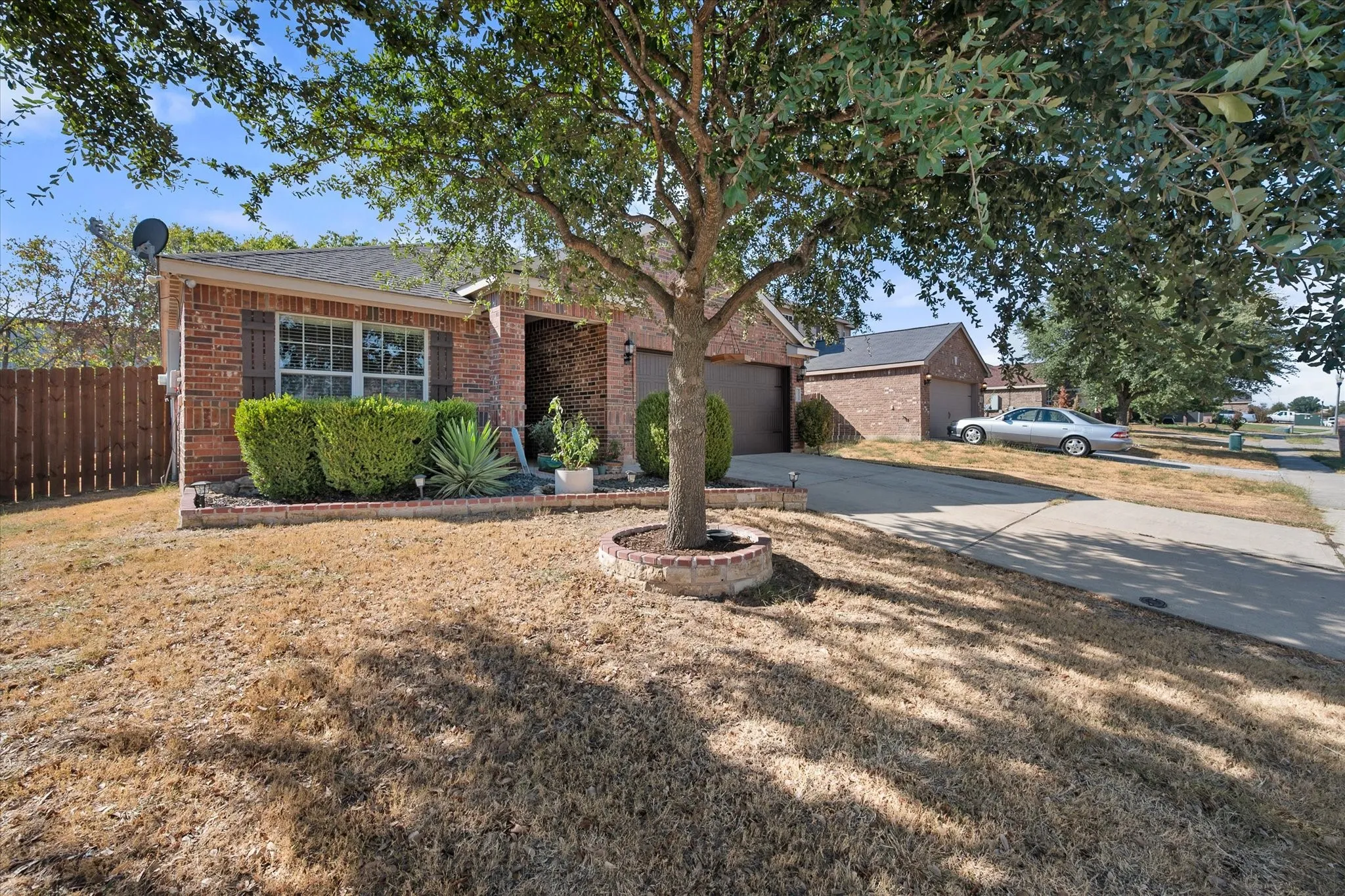 Single Family Residence For Sale in Denton County , 1008 Primrose Drive, Sanger, Texas 76266, 3 Bedroom, 2 Bathroom, 2 Garage spaces, 1,387 Sqft, built in 2012, mls#21398947, Real Estate Agent in Sanger, Homes For Sale in Denton county, Homes For Sale in Sanger, Realtor in Sanger Texas, Real Estate Brokerage Independent Realty Texas, Luminita Cordes Realtor