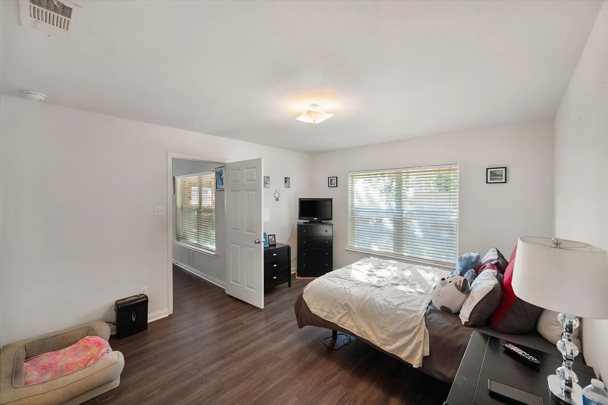 Single Family Residence For Sale in Denton County , 1008 Primrose Drive, Sanger, Texas 76266, 3 Bedroom, 2 Bathroom, 2 Garage spaces, 1,387 Sqft, built in 2012, mls#21398947, Real Estate Agent in Sanger, Homes For Sale in Denton county, Homes For Sale in Sanger, Realtor in Sanger Texas, Real Estate Brokerage Independent Realty Texas, Luminita Cordes Realtor