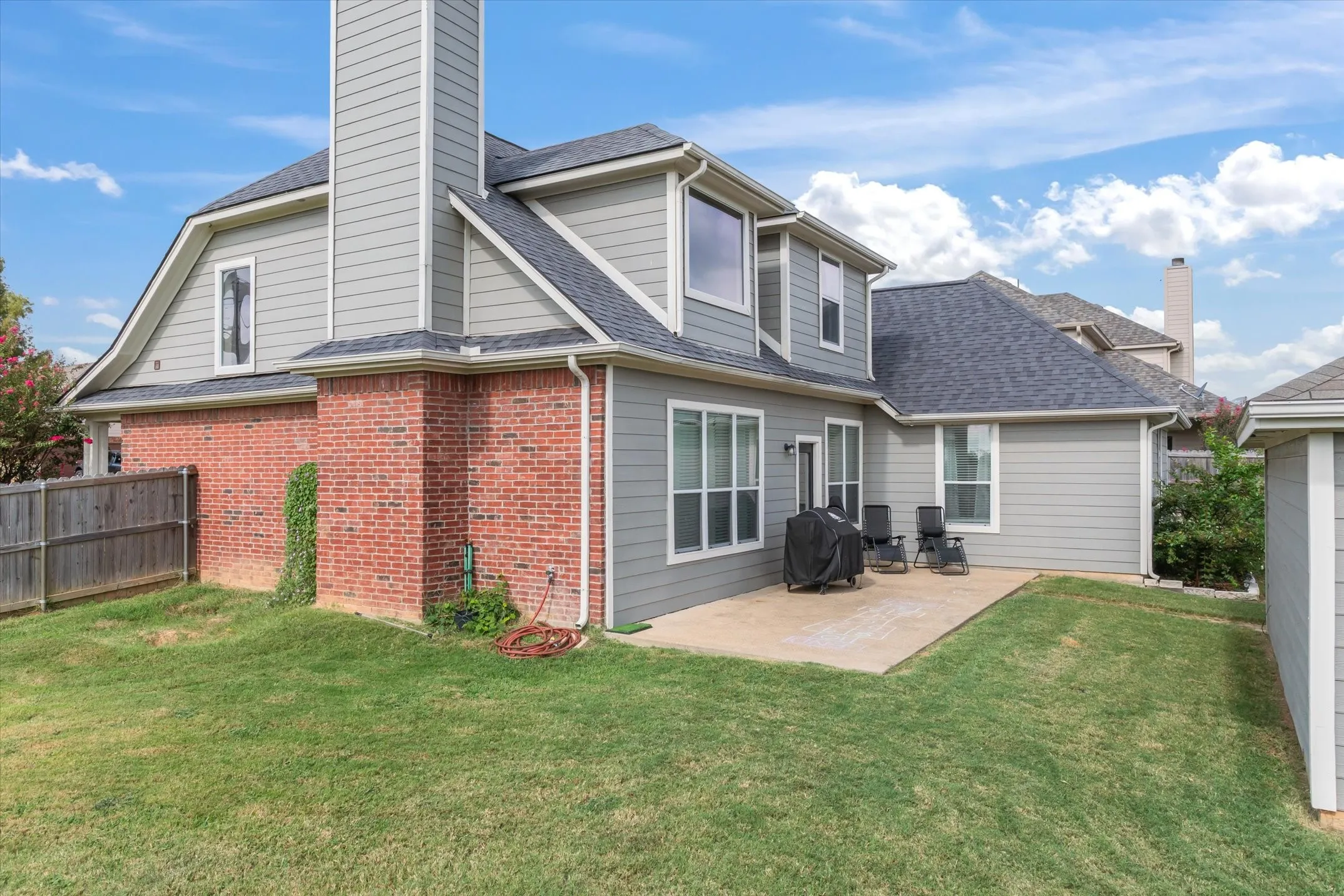 Single Family Residence For Sale in Van Zandt County , 4469 ETHERIDGE, Canton, Texas 75103, 4 Bedroom, 3 Bathroom, 2 Garage spaces, 2,596 Sqft, built in 2007, mls#21399026, Real Estate Agent in Canton, Homes For Sale in Van Zandt county, Homes For Sale in Canton, Realtor in Canton Texas, Real Estate Brokerage Independent Realty Texas, Luminita Cordes Realtor