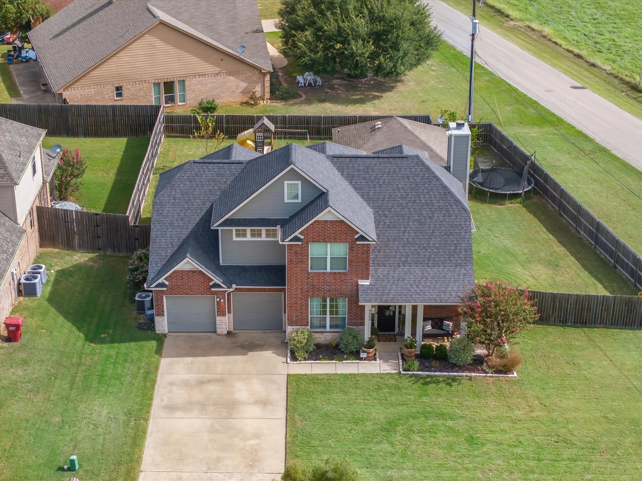 Single Family Residence For Sale in Van Zandt County , 4469 ETHERIDGE, Canton, Texas 75103, 4 Bedroom, 3 Bathroom, 2 Garage spaces, 2,596 Sqft, built in 2007, mls#21399026, Real Estate Agent in Canton, Homes For Sale in Van Zandt county, Homes For Sale in Canton, Realtor in Canton Texas, Real Estate Brokerage Independent Realty Texas, Luminita Cordes Realtor