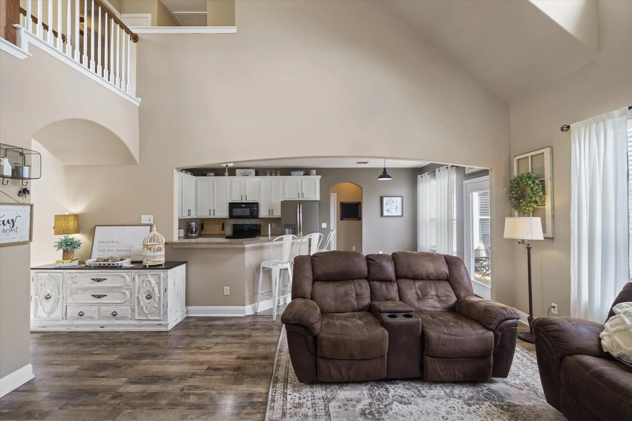 Single Family Residence For Sale in Van Zandt County , 4469 ETHERIDGE, Canton, Texas 75103, 4 Bedroom, 3 Bathroom, 2 Garage spaces, 2,596 Sqft, built in 2007, mls#21399026, Real Estate Agent in Canton, Homes For Sale in Van Zandt county, Homes For Sale in Canton, Realtor in Canton Texas, Real Estate Brokerage Independent Realty Texas, Luminita Cordes Realtor