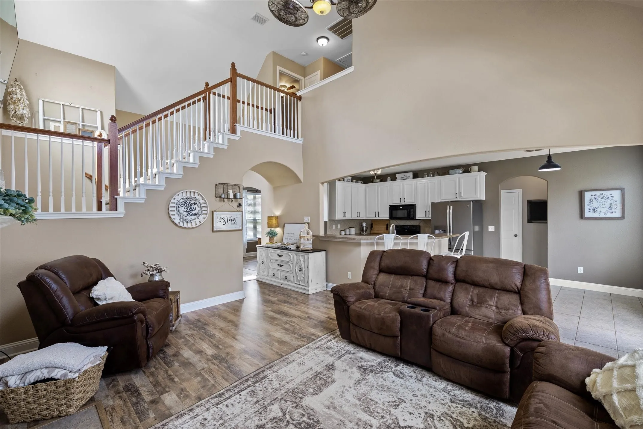 Single Family Residence For Sale in Van Zandt County , 4469 ETHERIDGE, Canton, Texas 75103, 4 Bedroom, 3 Bathroom, 2 Garage spaces, 2,596 Sqft, built in 2007, mls#21399026, Real Estate Agent in Canton, Homes For Sale in Van Zandt county, Homes For Sale in Canton, Realtor in Canton Texas, Real Estate Brokerage Independent Realty Texas, Luminita Cordes Realtor