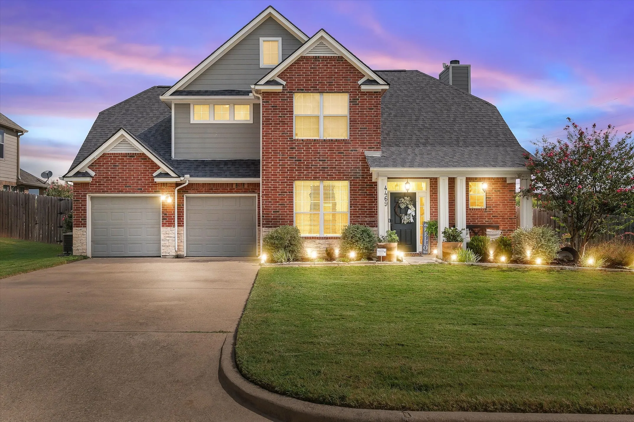 Single Family Residence For Sale in Van Zandt County , 4469 ETHERIDGE, Canton, Texas 75103, 4 Bedroom, 3 Bathroom, 2 Garage spaces, 2,596 Sqft, built in 2007, mls#21399026, Real Estate Agent in Canton, Homes For Sale in Van Zandt county, Homes For Sale in Canton, Realtor in Canton Texas, Real Estate Brokerage Independent Realty Texas, Luminita Cordes Realtor