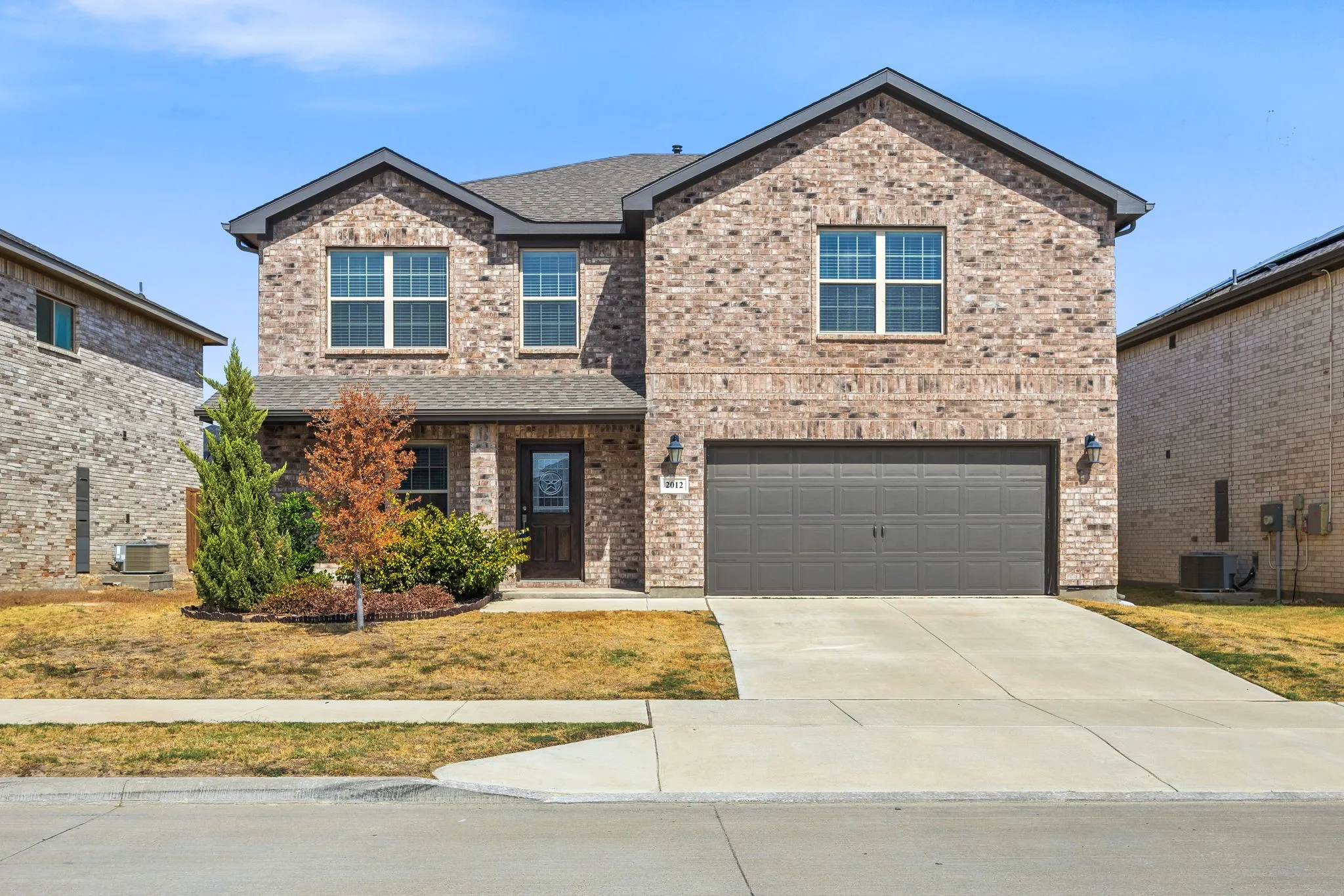 Single Family Residence For Sale in Tarrant County , 2012 Sun Star Drive, Haslet, Texas 76052, 4 Bedroom, 4 Bathroom, 2 Garage spaces, 2,632 Sqft, built in 2021, mls#21399027, Real Estate Agent in Haslet, Homes For Sale in Tarrant county, Homes For Sale in Haslet, Realtor in Haslet Texas, Real Estate Brokerage Independent Realty Texas, Luminita Cordes Realtor
