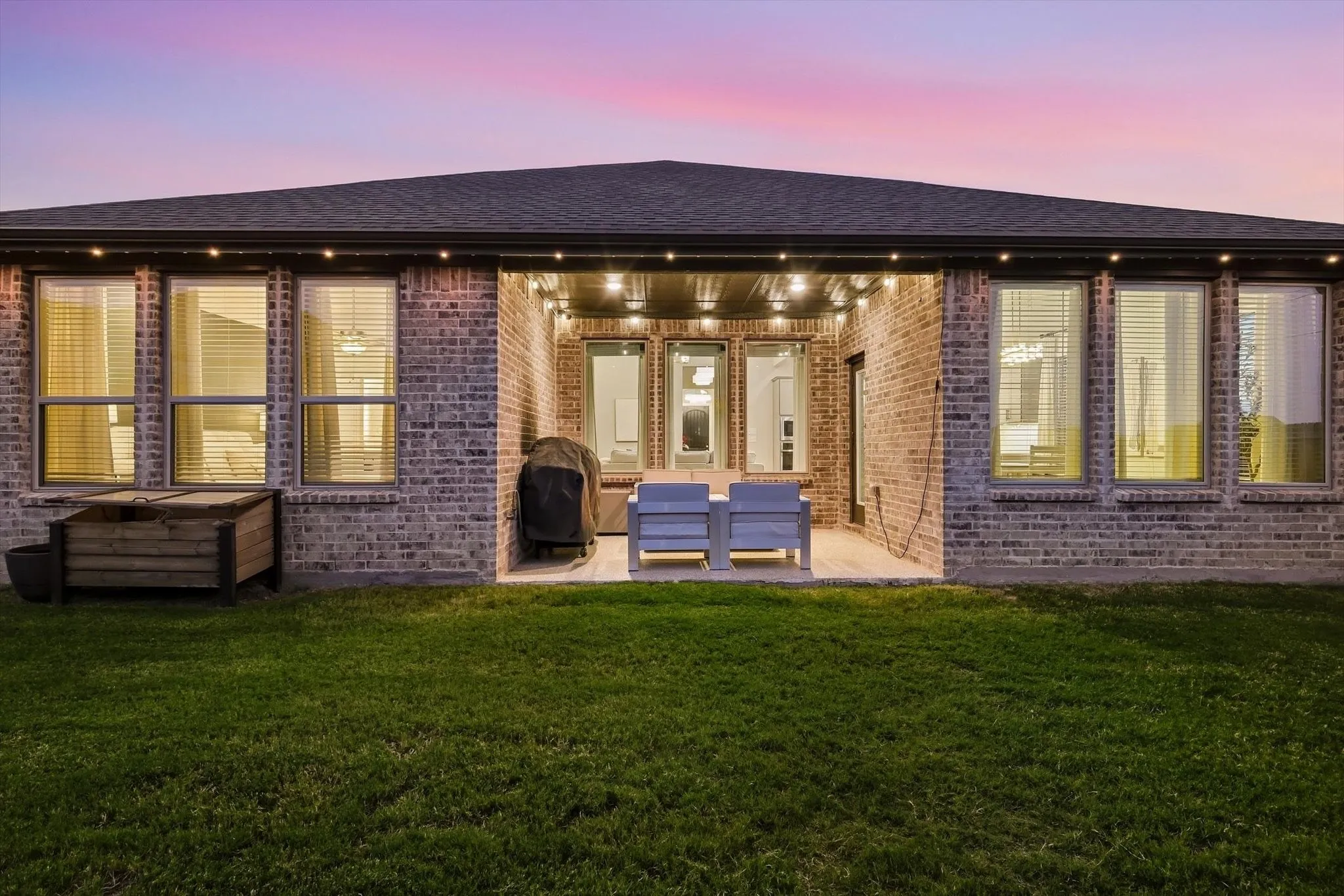 View of Back patio with Jellyfish lighting