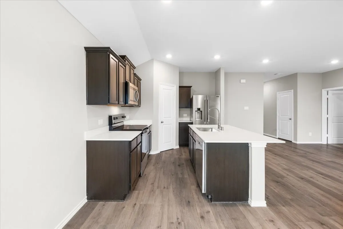 Single Family Residence For Sale in Collin County , 707 Sunlight Loop, Princeton, Texas 75407, 3 Bedroom, 2 Bathroom, 2 Garage spaces, 1,284 Sqft, built in 2024, mls#21397946, Real Estate Agent in Princeton, Homes For Sale in Collin county, Homes For Sale in Princeton, Realtor in Princeton Texas, Real Estate Brokerage Independent Realty Texas, Luminita Cordes Realtor