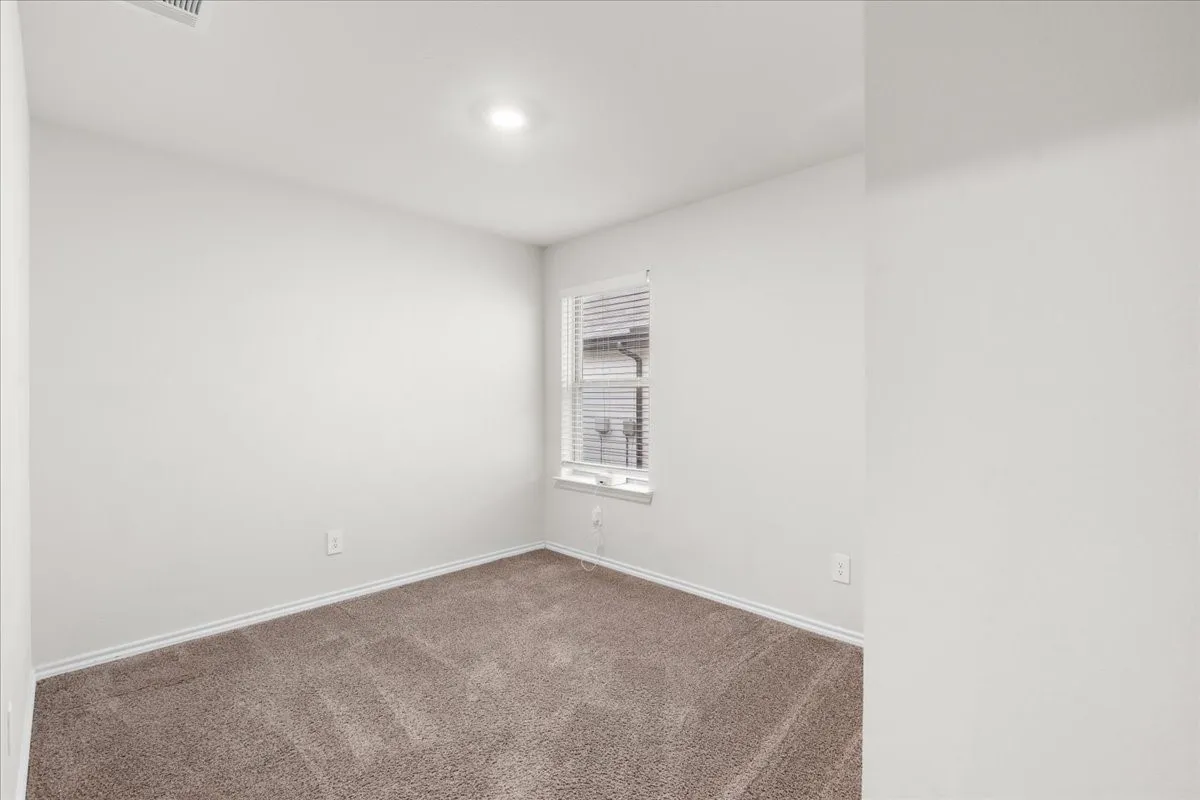 Single Family Residence For Sale in Collin County , 707 Sunlight Loop, Princeton, Texas 75407, 3 Bedroom, 2 Bathroom, 2 Garage spaces, 1,284 Sqft, built in 2024, mls#21397946, Real Estate Agent in Princeton, Homes For Sale in Collin county, Homes For Sale in Princeton, Realtor in Princeton Texas, Real Estate Brokerage Independent Realty Texas, Luminita Cordes Realtor