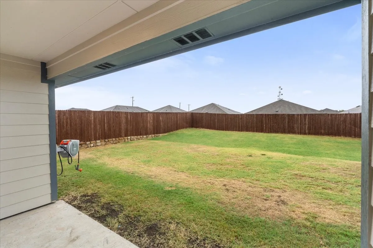 Single Family Residence For Sale in Collin County , 707 Sunlight Loop, Princeton, Texas 75407, 3 Bedroom, 2 Bathroom, 2 Garage spaces, 1,284 Sqft, built in 2024, mls#21397946, Real Estate Agent in Princeton, Homes For Sale in Collin county, Homes For Sale in Princeton, Realtor in Princeton Texas, Real Estate Brokerage Independent Realty Texas, Luminita Cordes Realtor