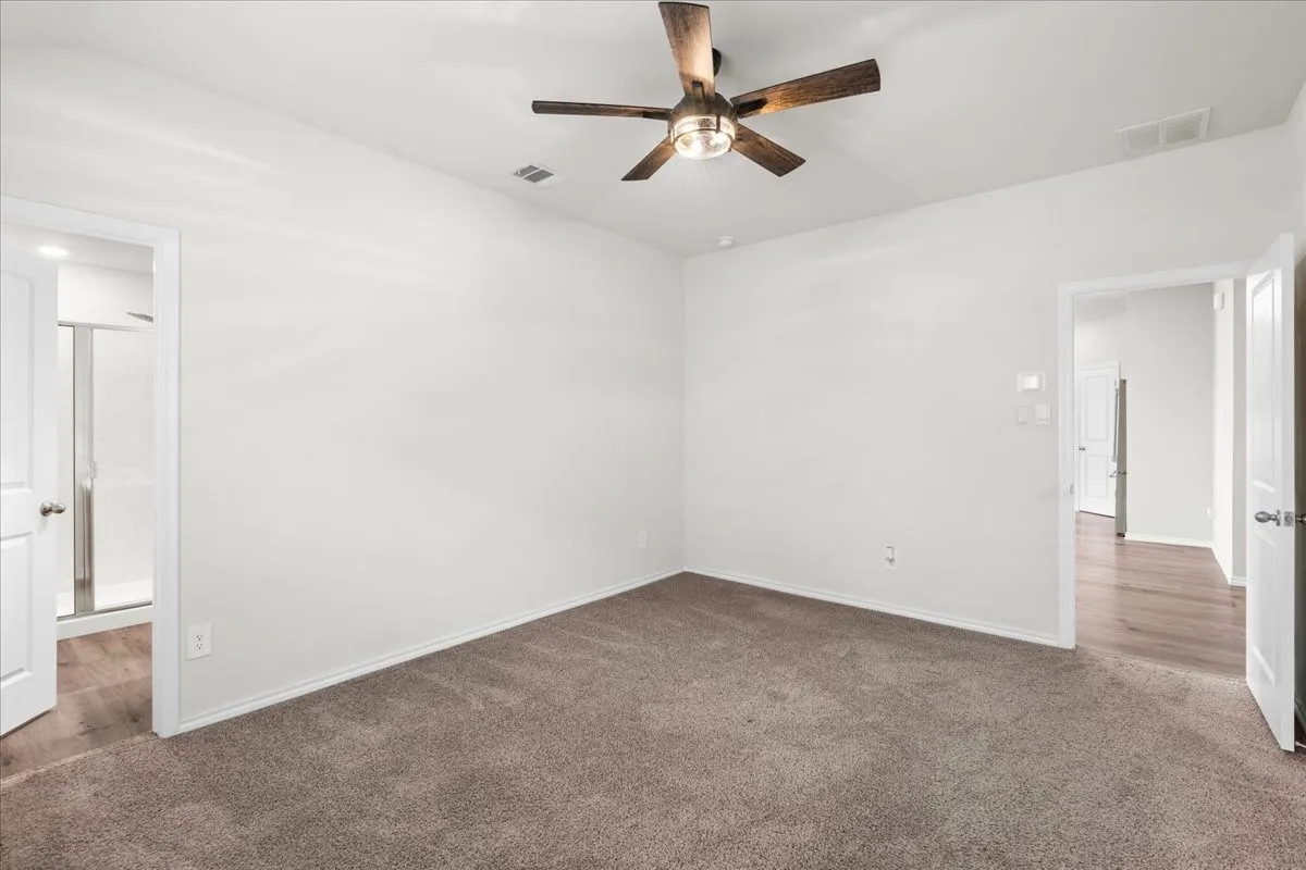 Single Family Residence For Sale in Collin County , 707 Sunlight Loop, Princeton, Texas 75407, 3 Bedroom, 2 Bathroom, 2 Garage spaces, 1,284 Sqft, built in 2024, mls#21397946, Real Estate Agent in Princeton, Homes For Sale in Collin county, Homes For Sale in Princeton, Realtor in Princeton Texas, Real Estate Brokerage Independent Realty Texas, Luminita Cordes Realtor