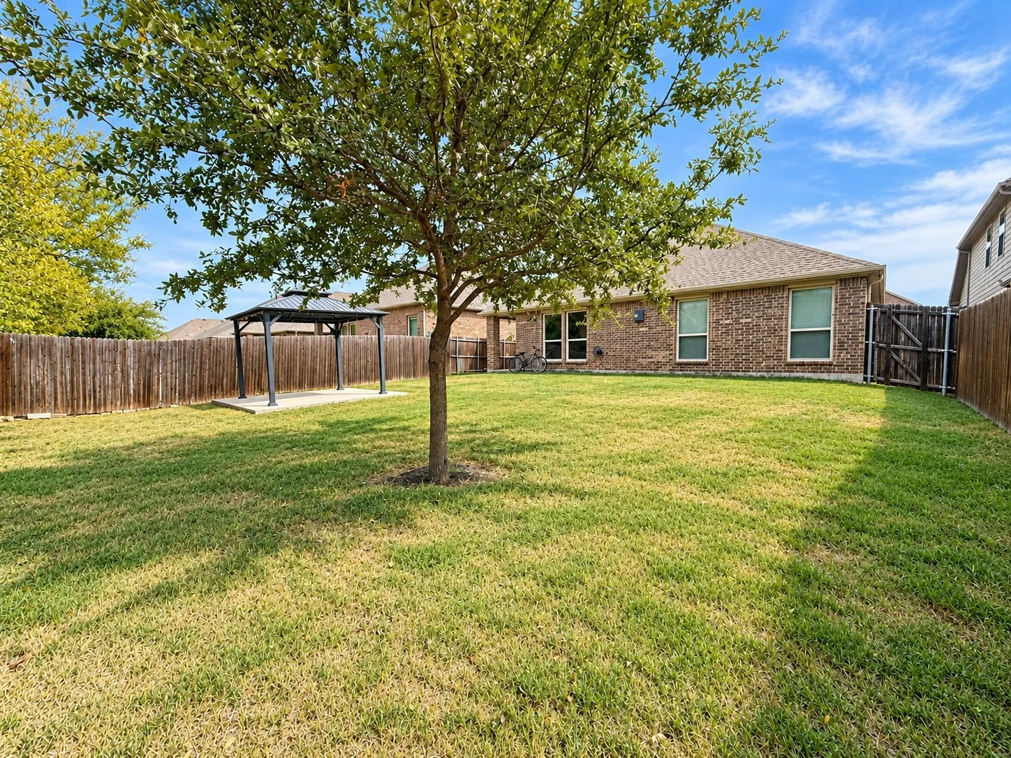Single Family Residence For Rent in Denton County , 4320 Lakeview Drive, Frisco, Texas 75036, 3 Bedroom, 2 Bathroom, 2 Garage spaces, 1,768 Sqft, built in 2018, mls#21399016, Real Estate Agent in Frisco, Homes For Rent in Denton county, Homes For Rent in Frisco, Realtor in Frisco Texas, Real Estate Brokerage Independent Realty Texas, Luminita Cordes Realtor
