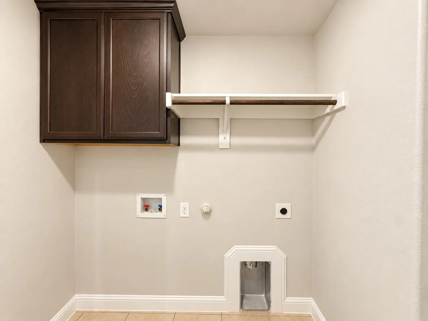 Single Family Residence For Rent in Denton County , 4320 Lakeview Drive, Frisco, Texas 75036, 3 Bedroom, 2 Bathroom, 2 Garage spaces, 1,768 Sqft, built in 2018, mls#21399016, Real Estate Agent in Frisco, Homes For Rent in Denton county, Homes For Rent in Frisco, Realtor in Frisco Texas, Real Estate Brokerage Independent Realty Texas, Luminita Cordes Realtor