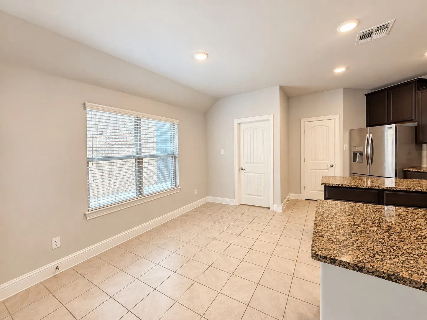 Single Family Residence For Rent in Denton County , 4320 Lakeview Drive, Frisco, Texas 75036, 3 Bedroom, 2 Bathroom, 2 Garage spaces, 1,768 Sqft, built in 2018, mls#21399016, Real Estate Agent in Frisco, Homes For Rent in Denton county, Homes For Rent in Frisco, Realtor in Frisco Texas, Real Estate Brokerage Independent Realty Texas, Luminita Cordes Realtor