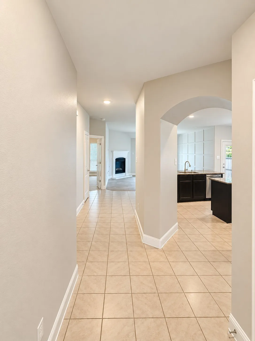 Single Family Residence For Rent in Denton County , 4320 Lakeview Drive, Frisco, Texas 75036, 3 Bedroom, 2 Bathroom, 2 Garage spaces, 1,768 Sqft, built in 2018, mls#21399016, Real Estate Agent in Frisco, Homes For Rent in Denton county, Homes For Rent in Frisco, Realtor in Frisco Texas, Real Estate Brokerage Independent Realty Texas, Luminita Cordes Realtor