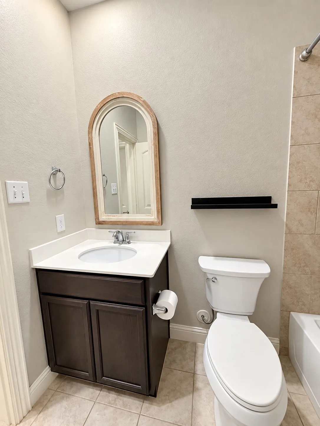 Single Family Residence For Rent in Denton County , 4320 Lakeview Drive, Frisco, Texas 75036, 3 Bedroom, 2 Bathroom, 2 Garage spaces, 1,768 Sqft, built in 2018, mls#21399016, Real Estate Agent in Frisco, Homes For Rent in Denton county, Homes For Rent in Frisco, Realtor in Frisco Texas, Real Estate Brokerage Independent Realty Texas, Luminita Cordes Realtor