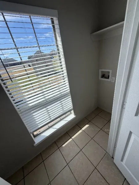 Duplex For Rent in Parker County , 120 Lindas Creek Lane, Weatherford, Texas 76088, 3 Bedroom, 2 Bathroom, Garage spaces, 2,142 Sqft, built in 2007, mls#21399045, Real Estate Agent in Weatherford, Homes For Rent in Parker county, Homes For Rent in Weatherford, Realtor in Weatherford Texas, Real Estate Brokerage Independent Realty Texas, Luminita Cordes Realtor