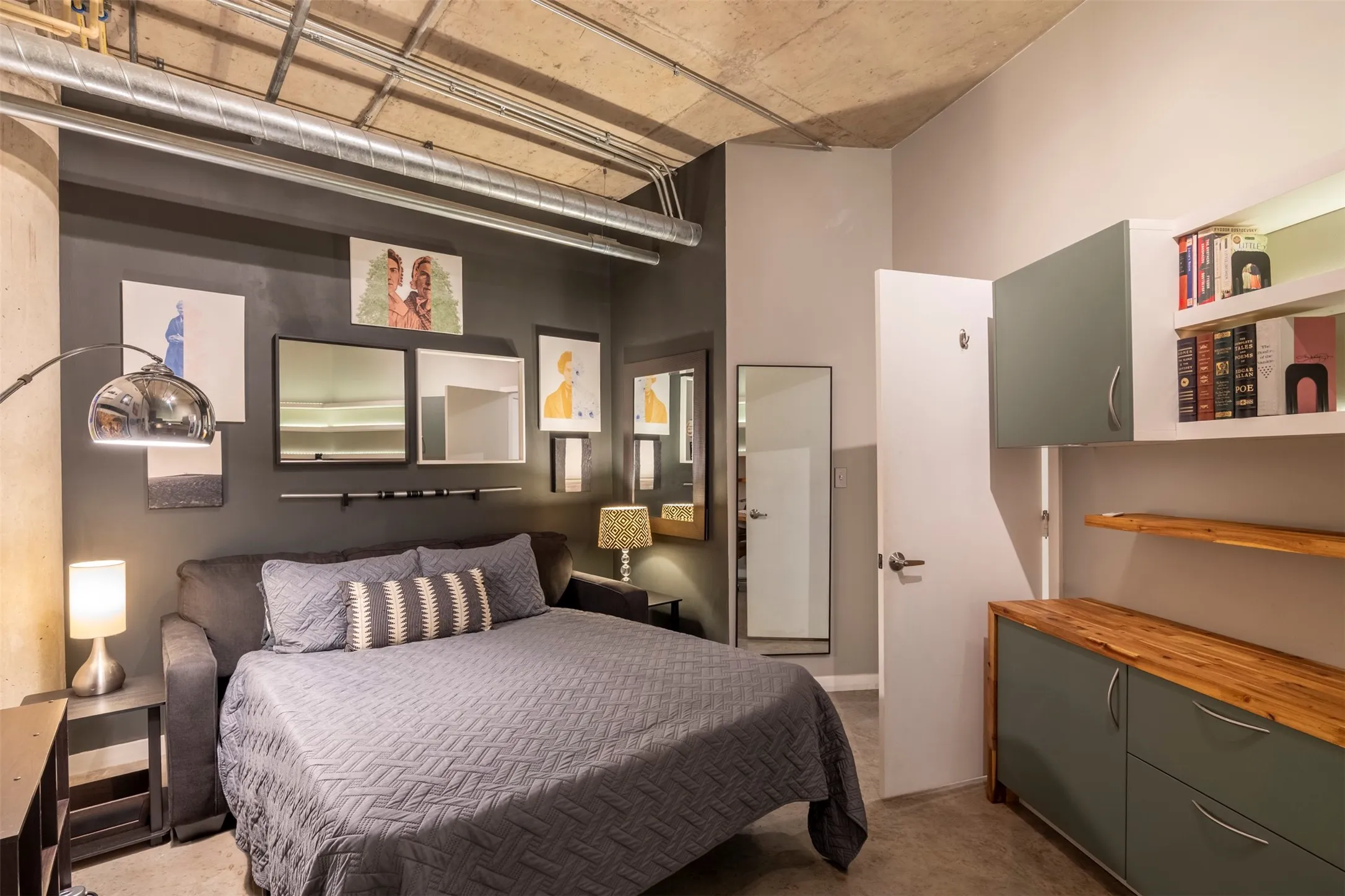 Condominium For Rent in Dallas County , 1001 Belleview Street 707, Dallas, Texas 75215, 2 Bedroom, 2 Bathroom, 1 Garage spaces, 1,155 Sqft, built in 2007, mls#21397509, Real Estate Agent in Dallas, Homes For Rent in Dallas county, Homes For Rent in Dallas, Realtor in Dallas Texas, Real Estate Brokerage Independent Realty Texas, Luminita Cordes Realtor