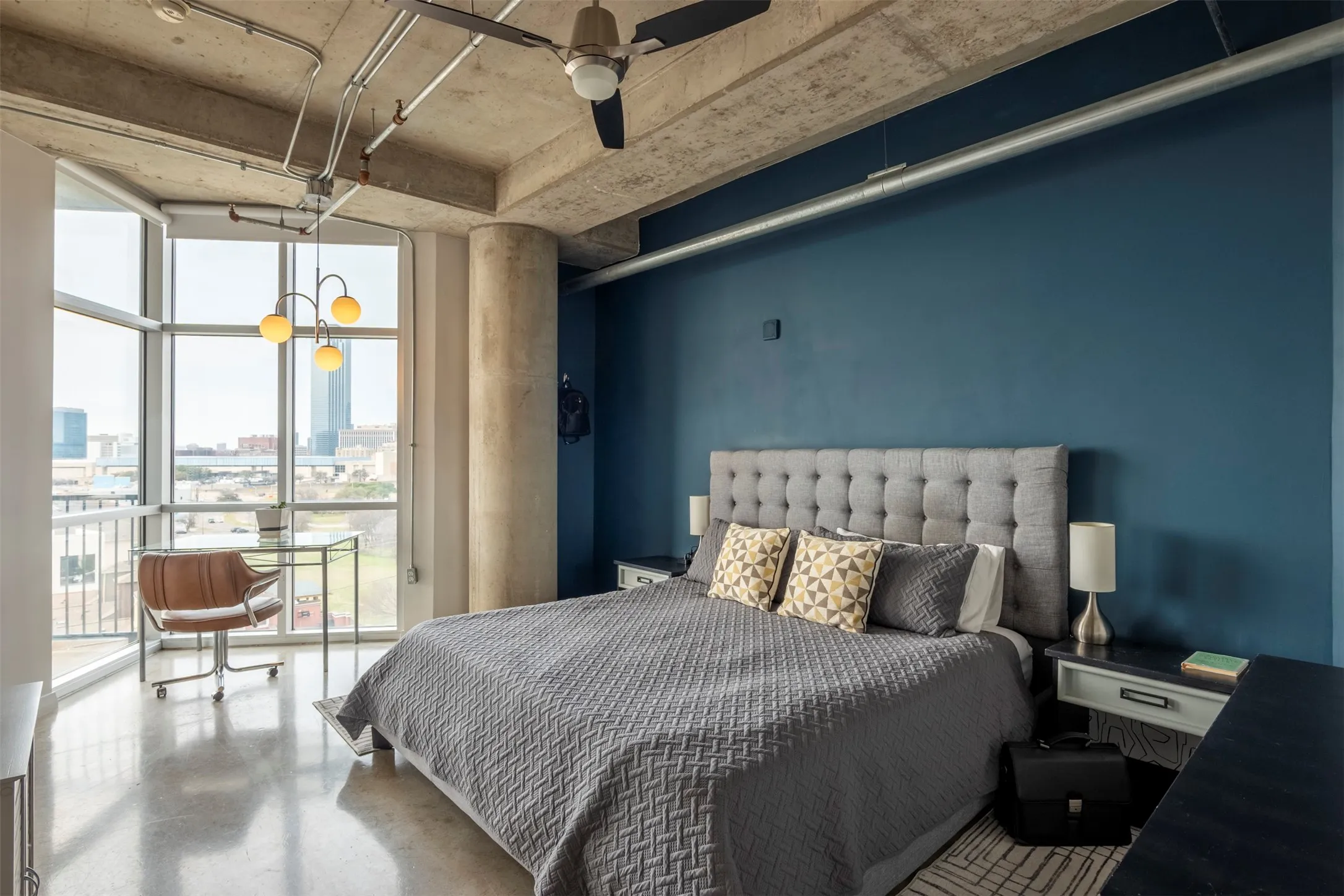 Condominium For Rent in Dallas County , 1001 Belleview Street 707, Dallas, Texas 75215, 2 Bedroom, 2 Bathroom, 1 Garage spaces, 1,155 Sqft, built in 2007, mls#21397509, Real Estate Agent in Dallas, Homes For Rent in Dallas county, Homes For Rent in Dallas, Realtor in Dallas Texas, Real Estate Brokerage Independent Realty Texas, Luminita Cordes Realtor