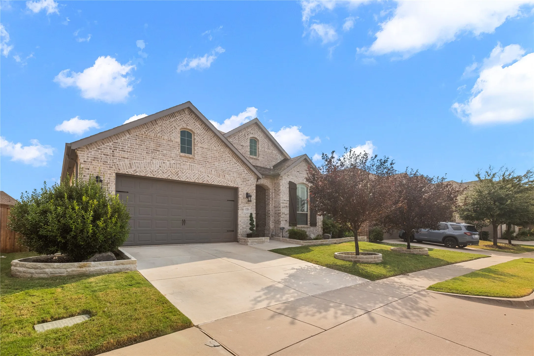 Single Family Residence For Sale in Denton County , 1124 Walker Way, Aubrey, Texas 76227, 4 Bedroom, 3 Bathroom, 2 Garage spaces, 2,911 Sqft, built in 2018, mls#21398985, Real Estate Agent in Aubrey, Homes For Sale in Denton county, Homes For Sale in Aubrey, Realtor in Aubrey Texas, Real Estate Brokerage Independent Realty Texas, Luminita Cordes Realtor