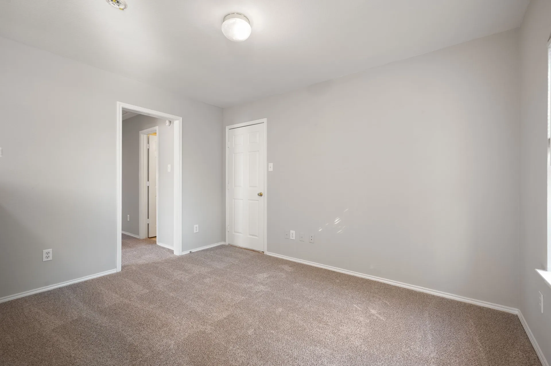 Single Family Residence For Sale in Collin County , 1117 Inland Lane, Mc Kinney, Texas 75072, 3 Bedroom, 3 Bathroom, 2 Garage spaces, 1,903 Sqft, built in 2002, mls#21398624, Real Estate Agent in Mc Kinney, Homes For Sale in Collin county, Homes For Sale in Mc Kinney, Realtor in Mc Kinney Texas, Real Estate Brokerage Independent Realty Texas, Luminita Cordes Realtor