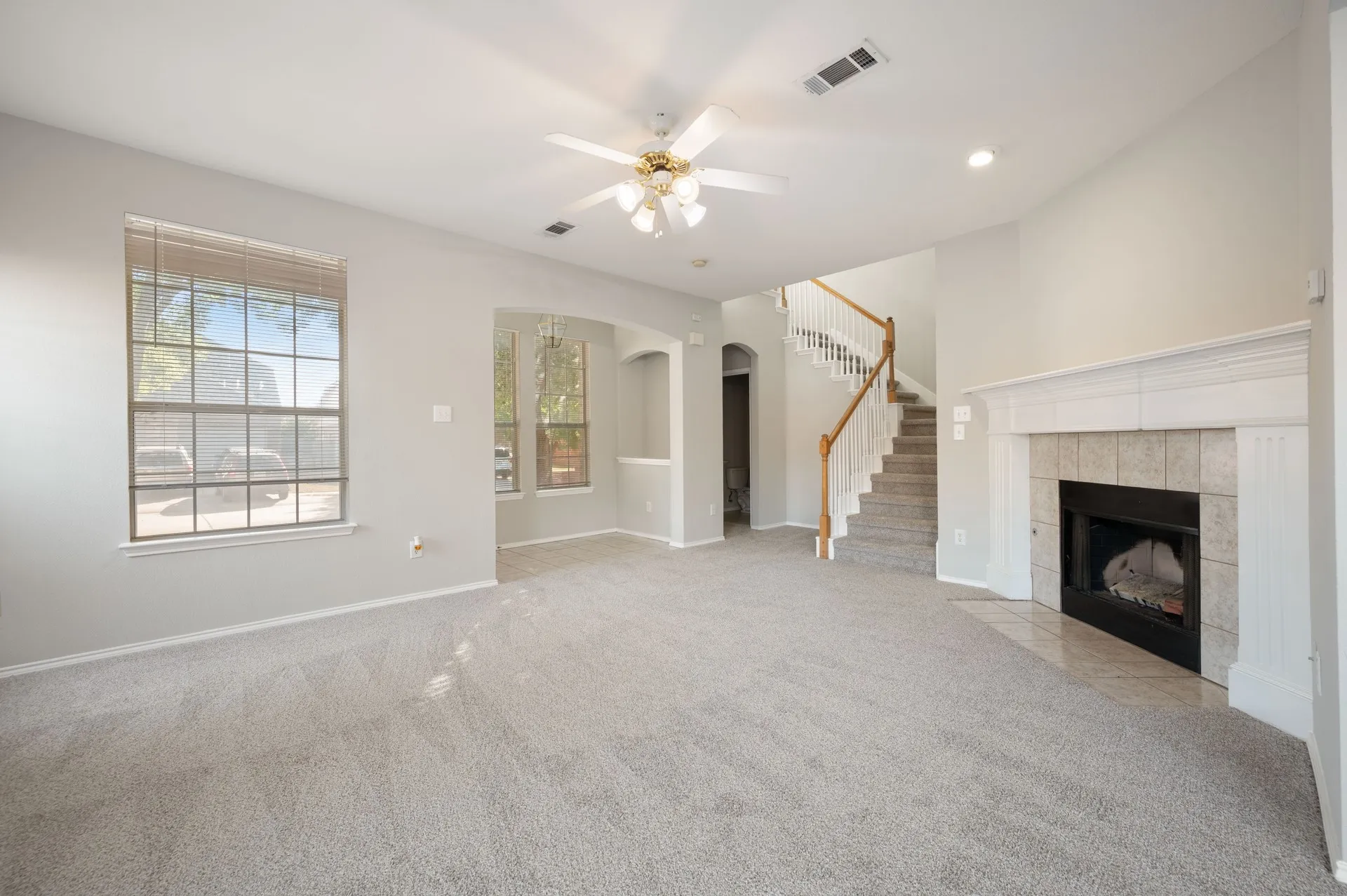 Single Family Residence For Sale in Collin County , 1117 Inland Lane, Mc Kinney, Texas 75072, 3 Bedroom, 3 Bathroom, 2 Garage spaces, 1,903 Sqft, built in 2002, mls#21398624, Real Estate Agent in Mc Kinney, Homes For Sale in Collin county, Homes For Sale in Mc Kinney, Realtor in Mc Kinney Texas, Real Estate Brokerage Independent Realty Texas, Luminita Cordes Realtor