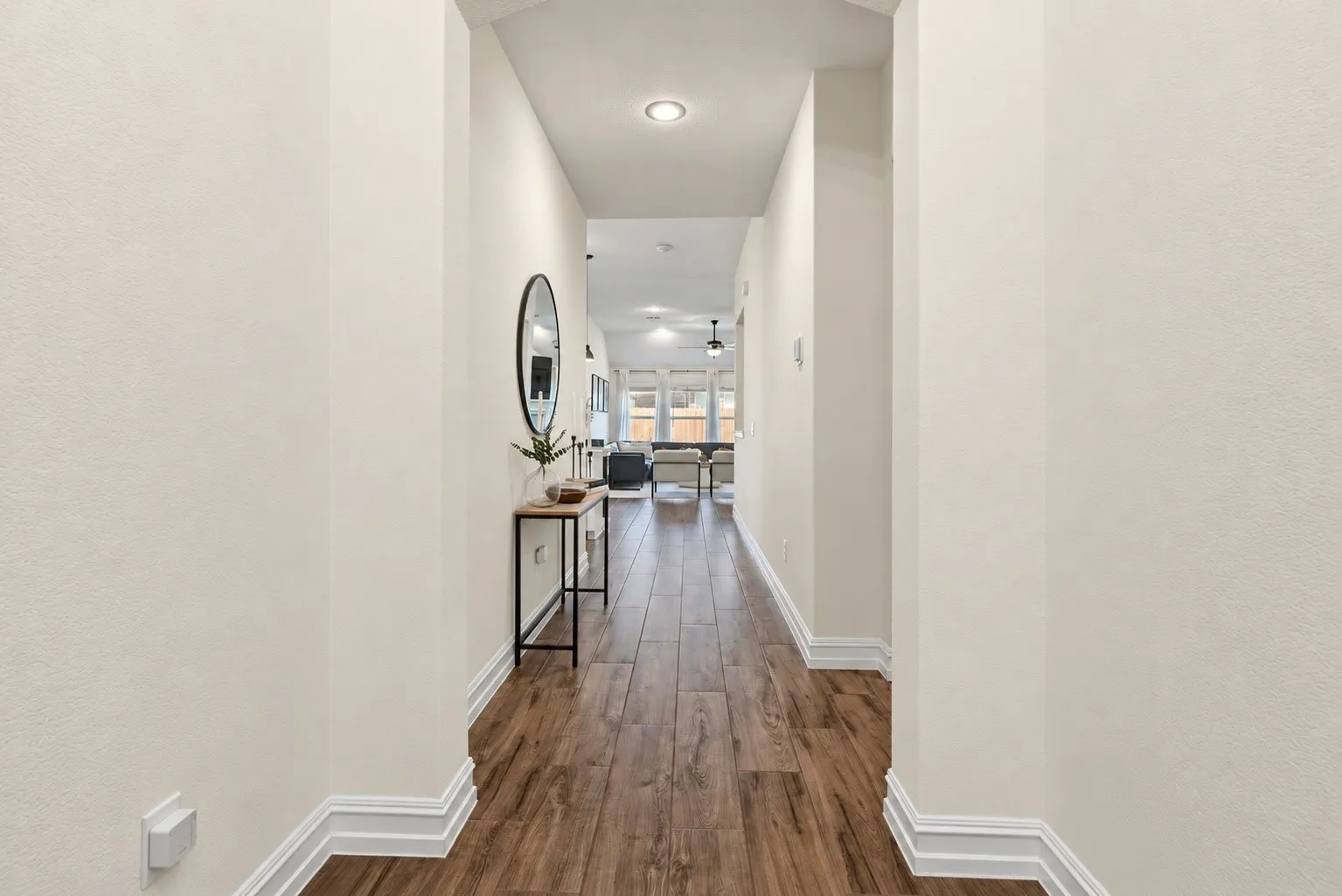 Single Family Residence For Sale in Tarrant County , 804 Sweeping Butte Drive, Fort Worth, Texas 76052, 3 Bedroom, 2 Bathroom, 3 Garage spaces, 1,809 Sqft, built in 2021, mls#21399082, Real Estate Agent in Fort Worth, Homes For Sale in Tarrant county, Homes For Sale in Fort Worth, Realtor in Fort Worth Texas, Real Estate Brokerage Independent Realty Texas, Luminita Cordes Realtor