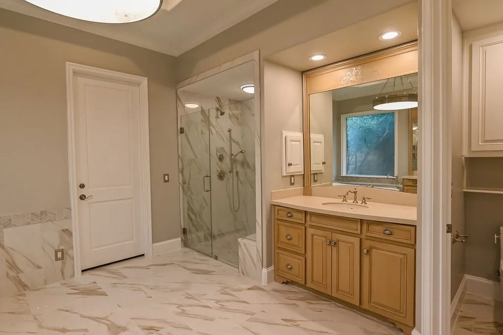 Single Family Residence For Sale in Dallas County , 711 Lexington Avenue, Coppell, Texas 75019, 5 Bedroom, 5 Bathroom, 3 Garage spaces, 4,854 Sqft, built in 2000, mls#21399085, Real Estate Agent in Coppell, Homes For Sale in Dallas county, Homes For Sale in Coppell, Realtor in Coppell Texas, Real Estate Brokerage Independent Realty Texas, Luminita Cordes Realtor
