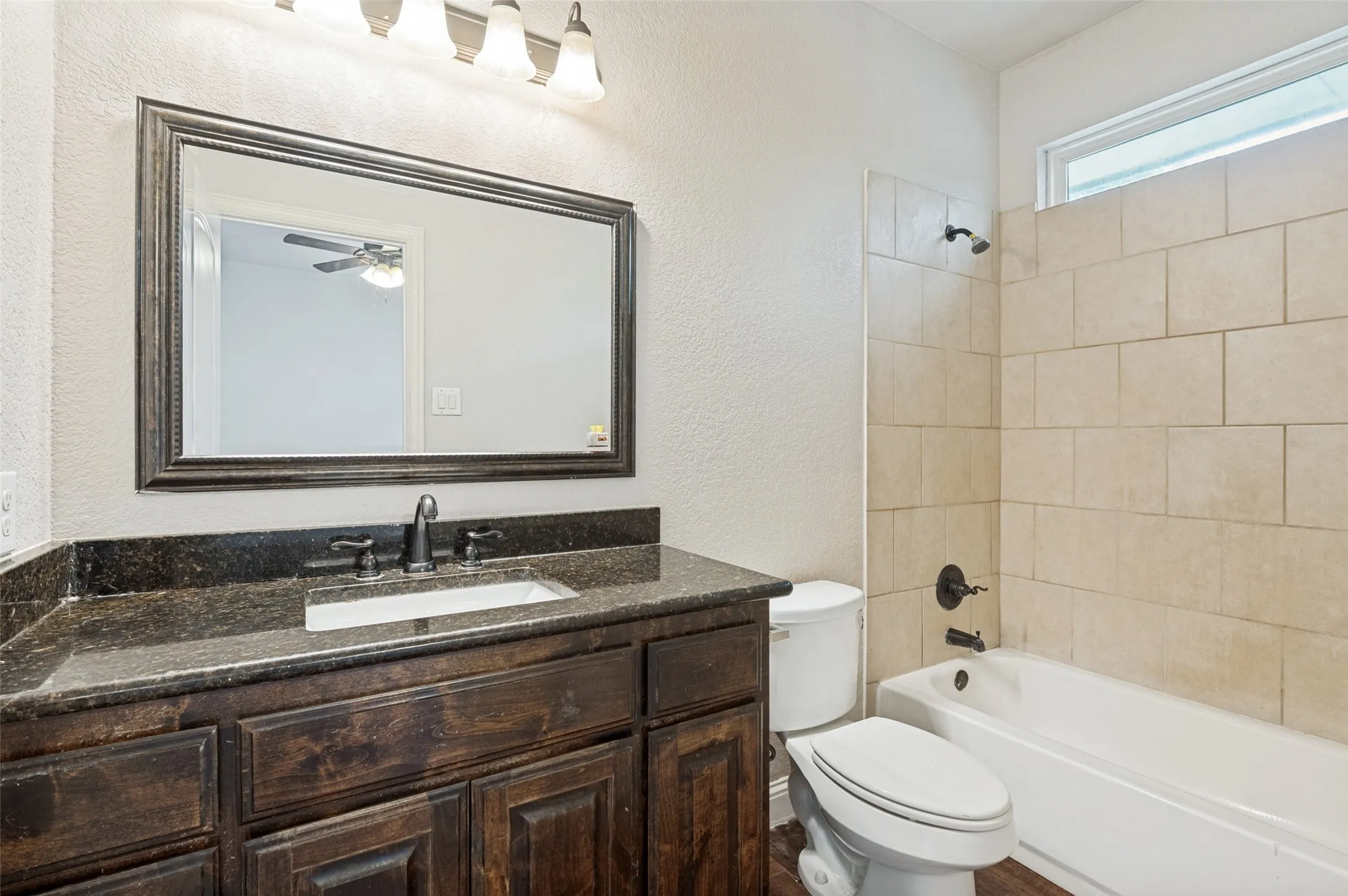 Single Family Residence For Sale in Ellis County , 207 Ennis Street, Waxahachie, Texas 75165, 4 Bedroom, 2 Bathroom, Garage spaces, 1,478 Sqft, built in 2016, mls#21398729, Real Estate Agent in Waxahachie, Homes For Sale in Ellis county, Homes For Sale in Waxahachie, Realtor in Waxahachie Texas, Real Estate Brokerage Independent Realty Texas, Luminita Cordes Realtor