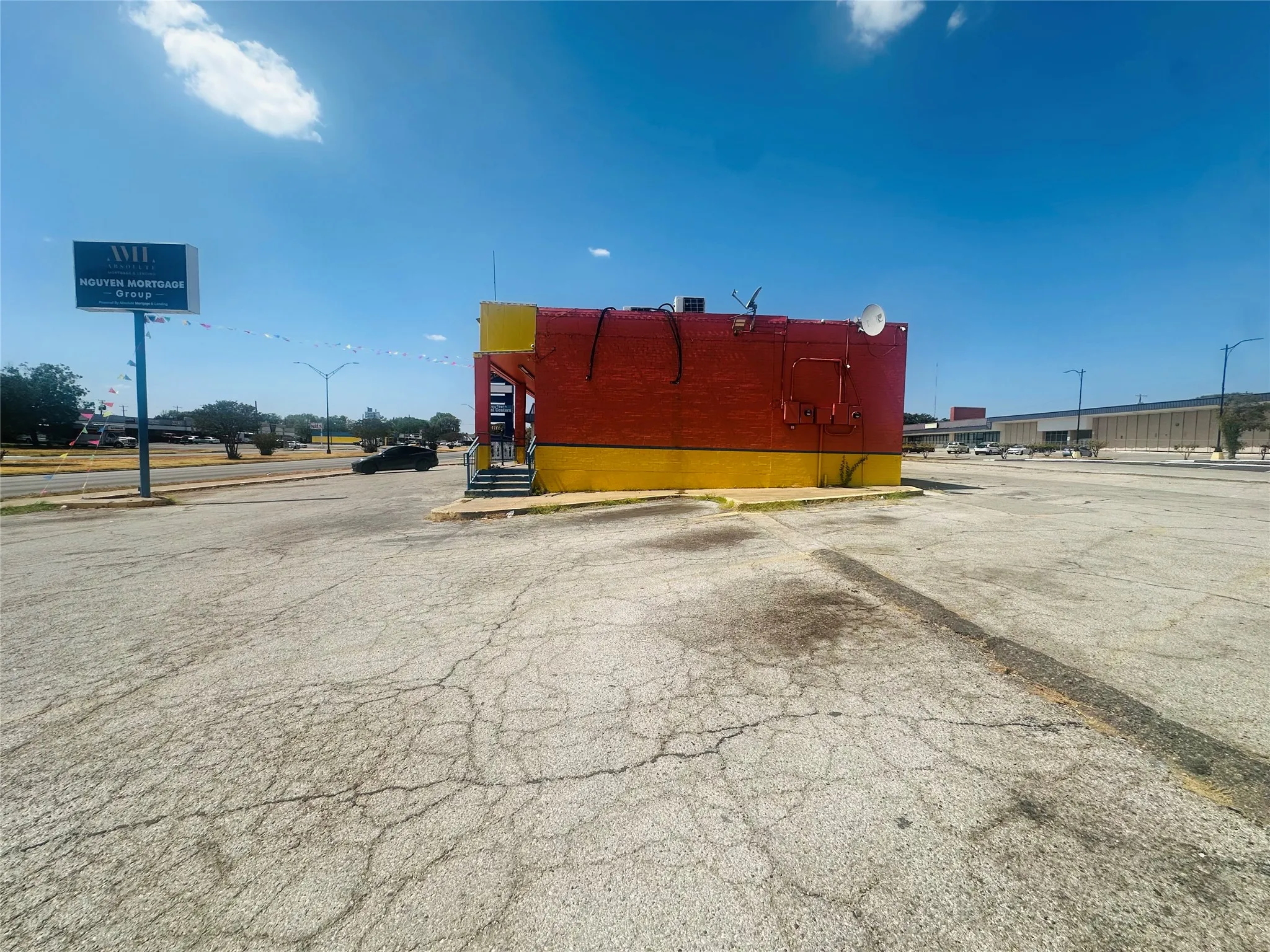 Retail For Rent in Tarrant County , 4753 E Lancaster Avenue 103, Fort Worth, Texas 76103, 0, 0, Garage spaces, 0 Sqft, built in 1961, mls#21386323, Real Estate Agent in Fort Worth, Homes For Rent in Tarrant county, Homes For Rent in Fort Worth, Realtor in Fort Worth Texas, Real Estate Brokerage Independent Realty Texas, Luminita Cordes Realtor