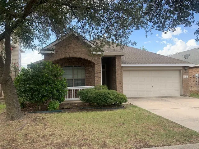 Single Family Residence For Rent in Tarrant County , 10621 Lipan Trail, Fort Worth, Texas 76108, 3 Bedroom, 2 Bathroom, 2 Garage spaces, 1,810 Sqft, built in 2005, mls#21398964, Real Estate Agent in Fort Worth, Homes For Rent in Tarrant county, Homes For Rent in Fort Worth, Realtor in Fort Worth Texas, Real Estate Brokerage Independent Realty Texas, Luminita Cordes Realtor