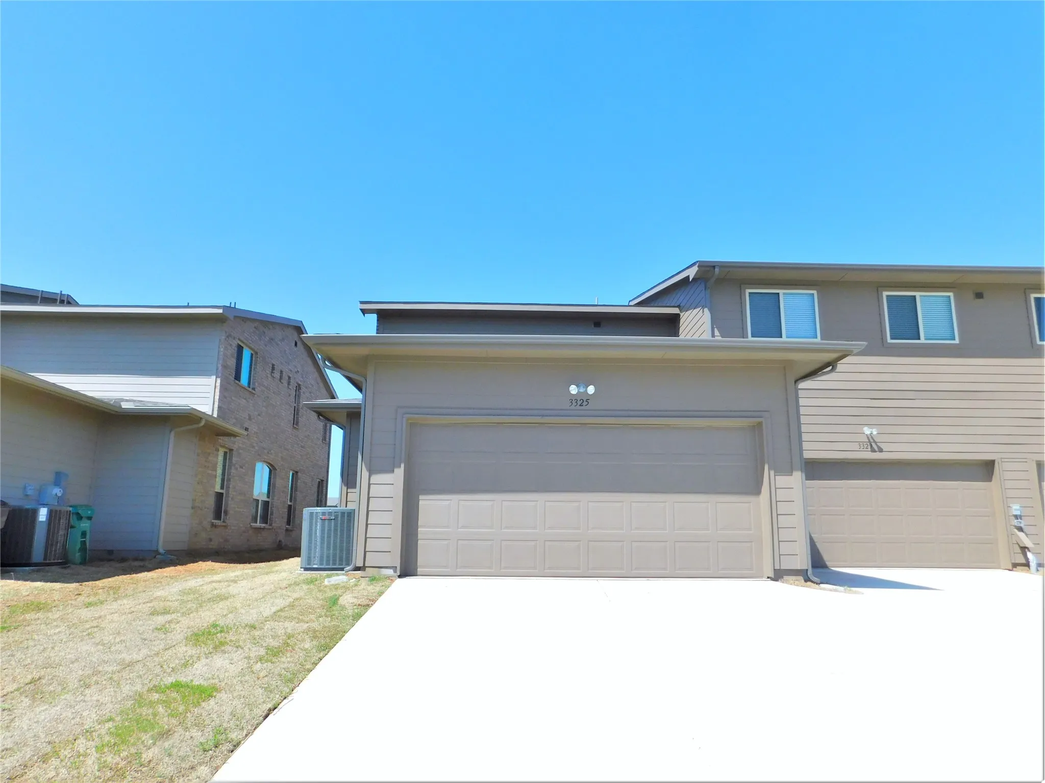 Townhouse For Rent in Denton County , 3325 Solana Circle, Denton, Texas 76207, 3 Bedroom, 3 Bathroom, 2 Garage spaces, 1,752 Sqft, built in 2021, mls#21395860, Real Estate Agent in Denton, Homes For Rent in Denton county, Homes For Rent in Denton, Realtor in Denton Texas, Real Estate Brokerage Independent Realty Texas, Luminita Cordes Realtor