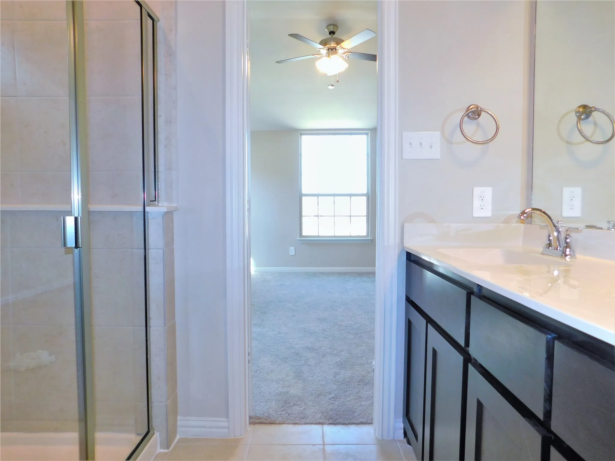 Townhouse For Rent in Denton County , 3325 Solana Circle, Denton, Texas 76207, 3 Bedroom, 3 Bathroom, 2 Garage spaces, 1,752 Sqft, built in 2021, mls#21395860, Real Estate Agent in Denton, Homes For Rent in Denton county, Homes For Rent in Denton, Realtor in Denton Texas, Real Estate Brokerage Independent Realty Texas, Luminita Cordes Realtor