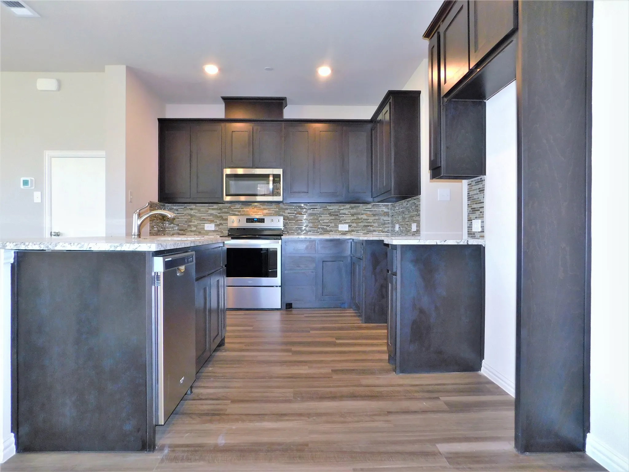 Townhouse For Rent in Denton County , 3325 Solana Circle, Denton, Texas 76207, 3 Bedroom, 3 Bathroom, 2 Garage spaces, 1,752 Sqft, built in 2021, mls#21395860, Real Estate Agent in Denton, Homes For Rent in Denton county, Homes For Rent in Denton, Realtor in Denton Texas, Real Estate Brokerage Independent Realty Texas, Luminita Cordes Realtor