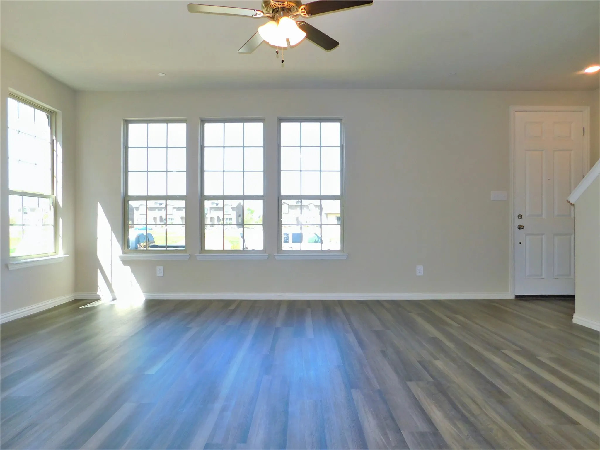 Townhouse For Rent in Denton County , 3325 Solana Circle, Denton, Texas 76207, 3 Bedroom, 3 Bathroom, 2 Garage spaces, 1,752 Sqft, built in 2021, mls#21395860, Real Estate Agent in Denton, Homes For Rent in Denton county, Homes For Rent in Denton, Realtor in Denton Texas, Real Estate Brokerage Independent Realty Texas, Luminita Cordes Realtor