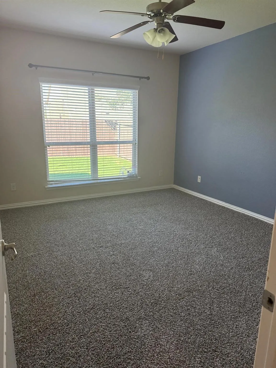 Single Family Residence For Rent in Collin County , 9908 Coyote Pass Trail, Mc Kinney, Texas 75071, 3 Bedroom, 3 Bathroom, 2 Garage spaces, 2,213 Sqft, built in 2016, mls#21399047, Real Estate Agent in Mc Kinney, Homes For Rent in Collin county, Homes For Rent in Mc Kinney, Realtor in Mc Kinney Texas, Real Estate Brokerage Independent Realty Texas, Luminita Cordes Realtor
