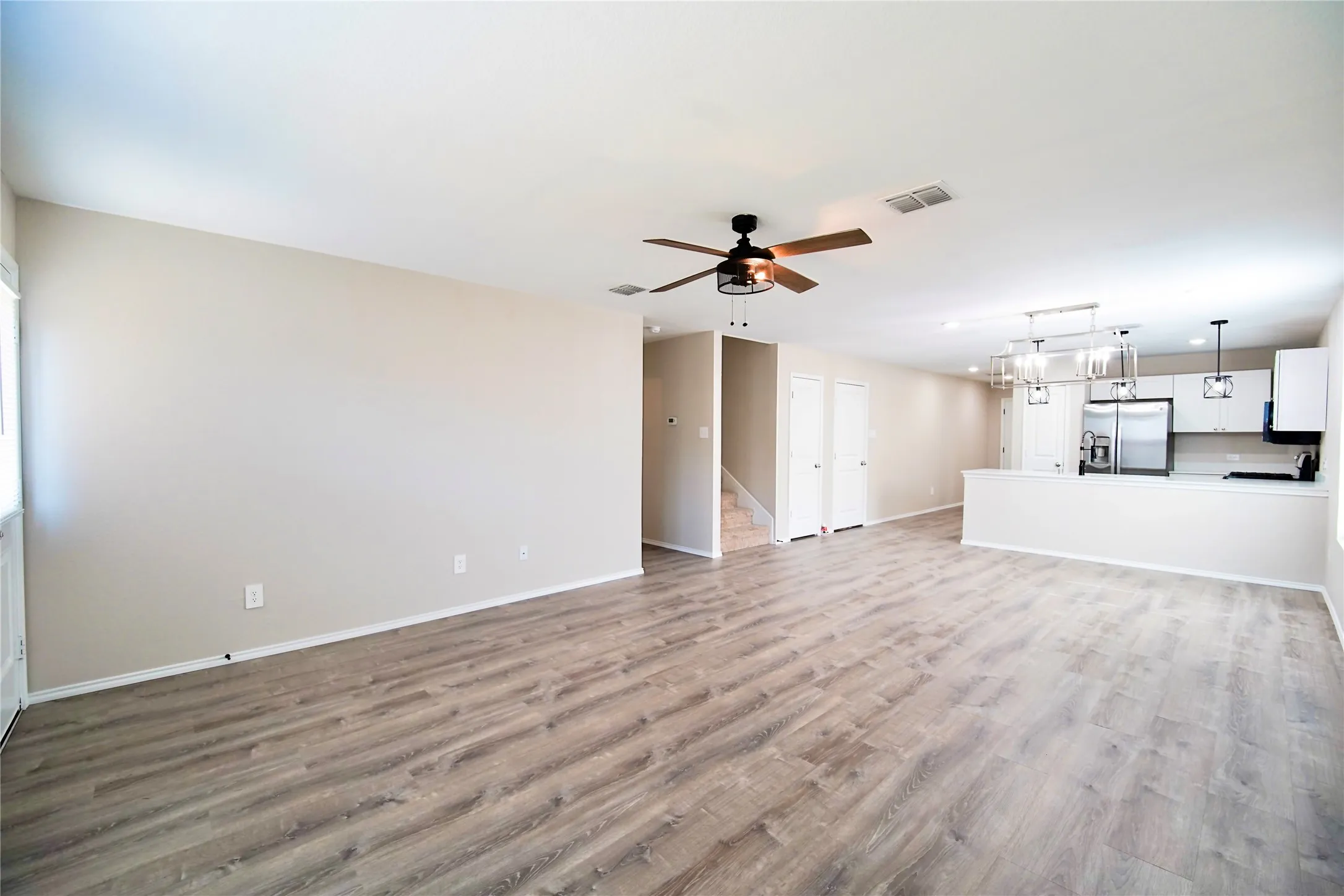 Single Family Residence For Rent in Kaufman County , 2921 Bronte Boulevard, Heartland, Texas 75126, 4 Bedroom, 3 Bathroom, 2 Garage spaces, 2,136 Sqft, built in 2021, mls#21399153, Real Estate Agent in Heartland, Homes For Rent in Kaufman county, Homes For Rent in Heartland, Realtor in Heartland Texas, Real Estate Brokerage Independent Realty Texas, Luminita Cordes Realtor