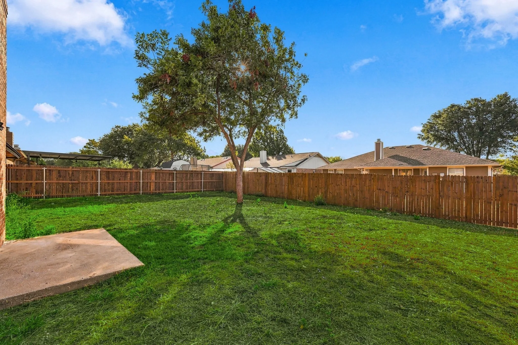 Single Family Residence For Sale in Tarrant County , 3113 Meadowmoor Street, Fort Worth, Texas 76133, 3 Bedroom, 2 Bathroom, 2 Garage spaces, 1,330 Sqft, built in 1983, mls#21399091, Real Estate Agent in Fort Worth, Homes For Sale in Tarrant county, Homes For Sale in Fort Worth, Realtor in Fort Worth Texas, Real Estate Brokerage Independent Realty Texas, Luminita Cordes Realtor