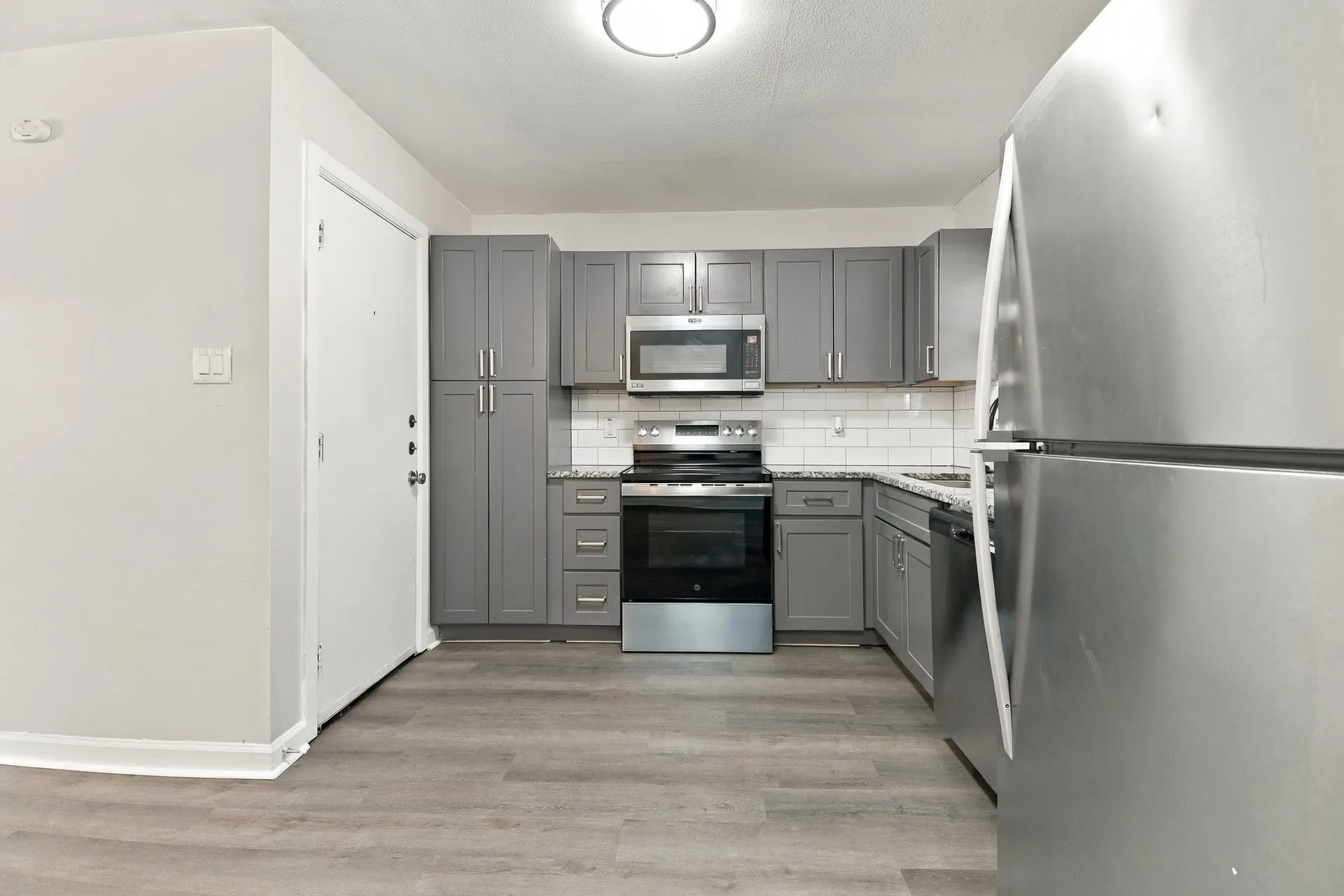 Single Family Residence For Rent in Dallas County , 2420 Bamboo Street, Mesquite, Texas 75150, 3 Bedroom, 2 Bathroom, 1 Garage spaces, 1,046 Sqft, built in 1961, mls#21399158, Real Estate Agent in Mesquite, Homes For Rent in Dallas county, Homes For Rent in Mesquite, Realtor in Mesquite Texas, Real Estate Brokerage Independent Realty Texas, Luminita Cordes Realtor